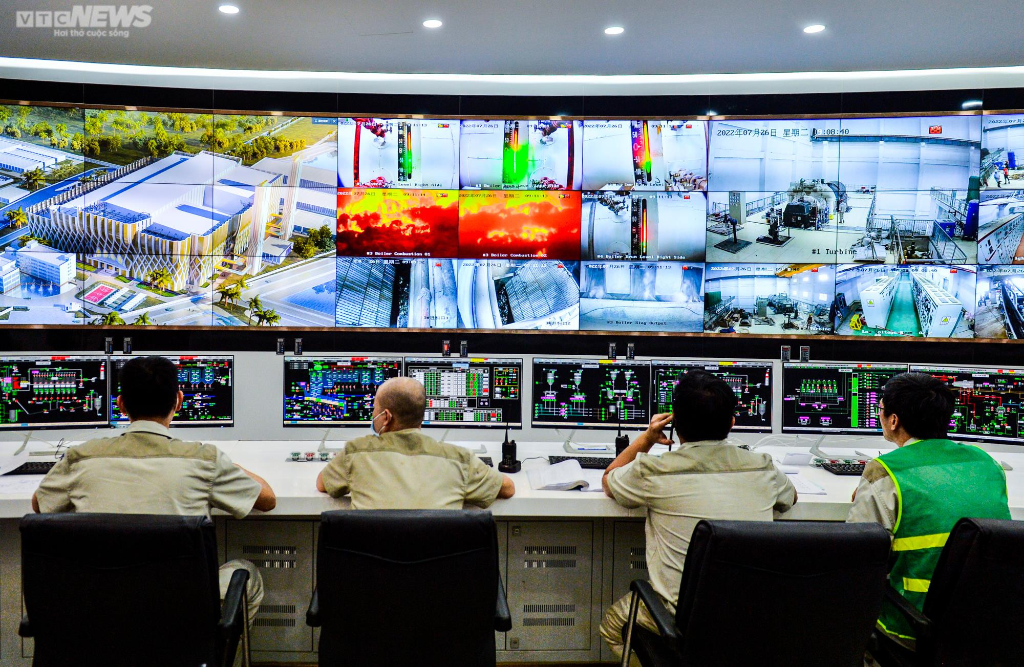 Ảnh: Bên trong nhà máy điện rác lớn nhất Việt Nam vừa đi vào hoạt động - 5