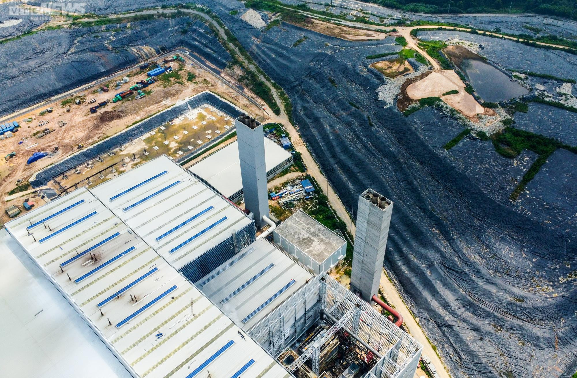 Ảnh: Bên trong nhà máy điện rác lớn nhất Việt Nam vừa đi vào hoạt động - 2