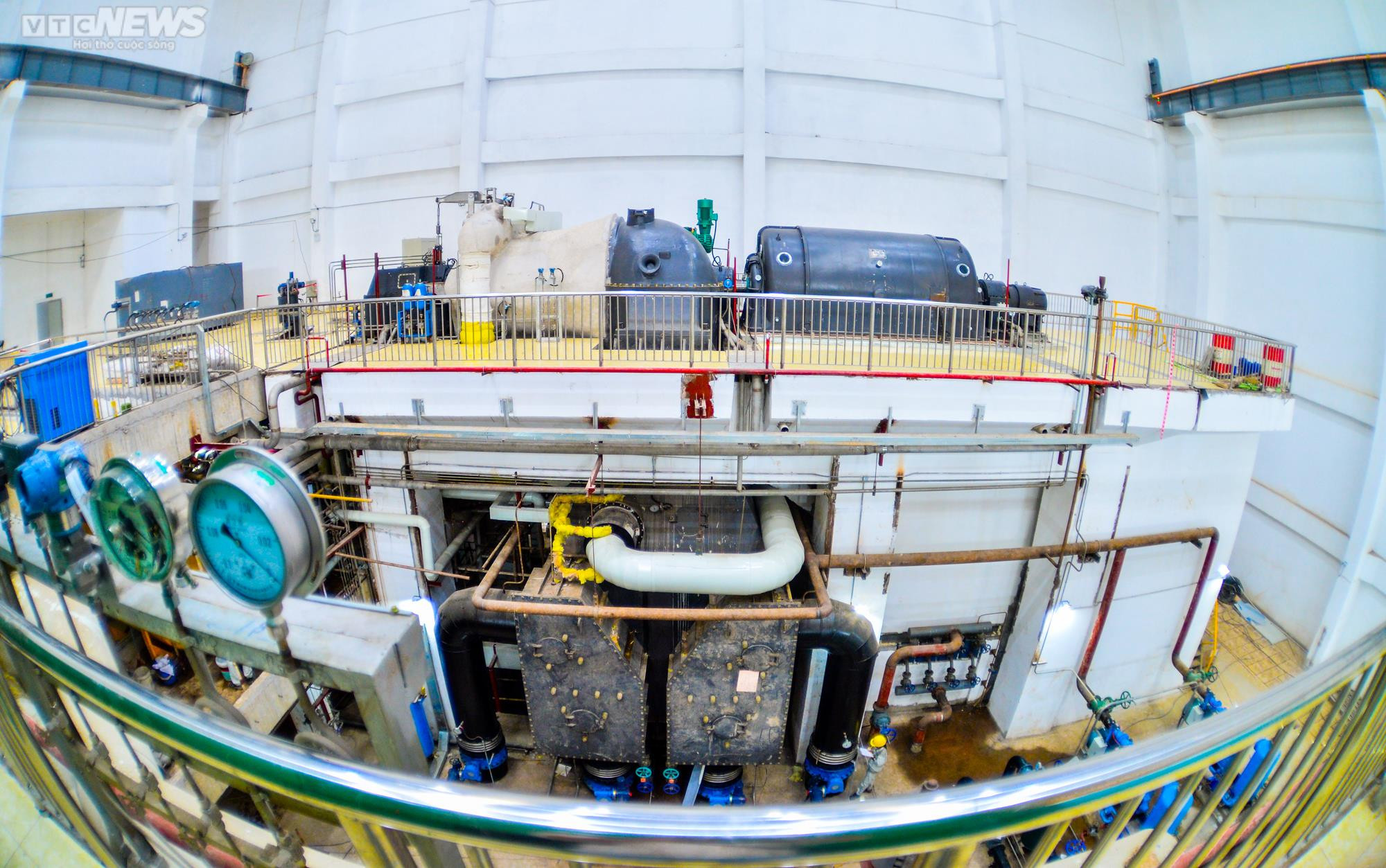 Ảnh: Bên trong nhà máy điện rác lớn nhất Việt Nam vừa đi vào hoạt động - 8