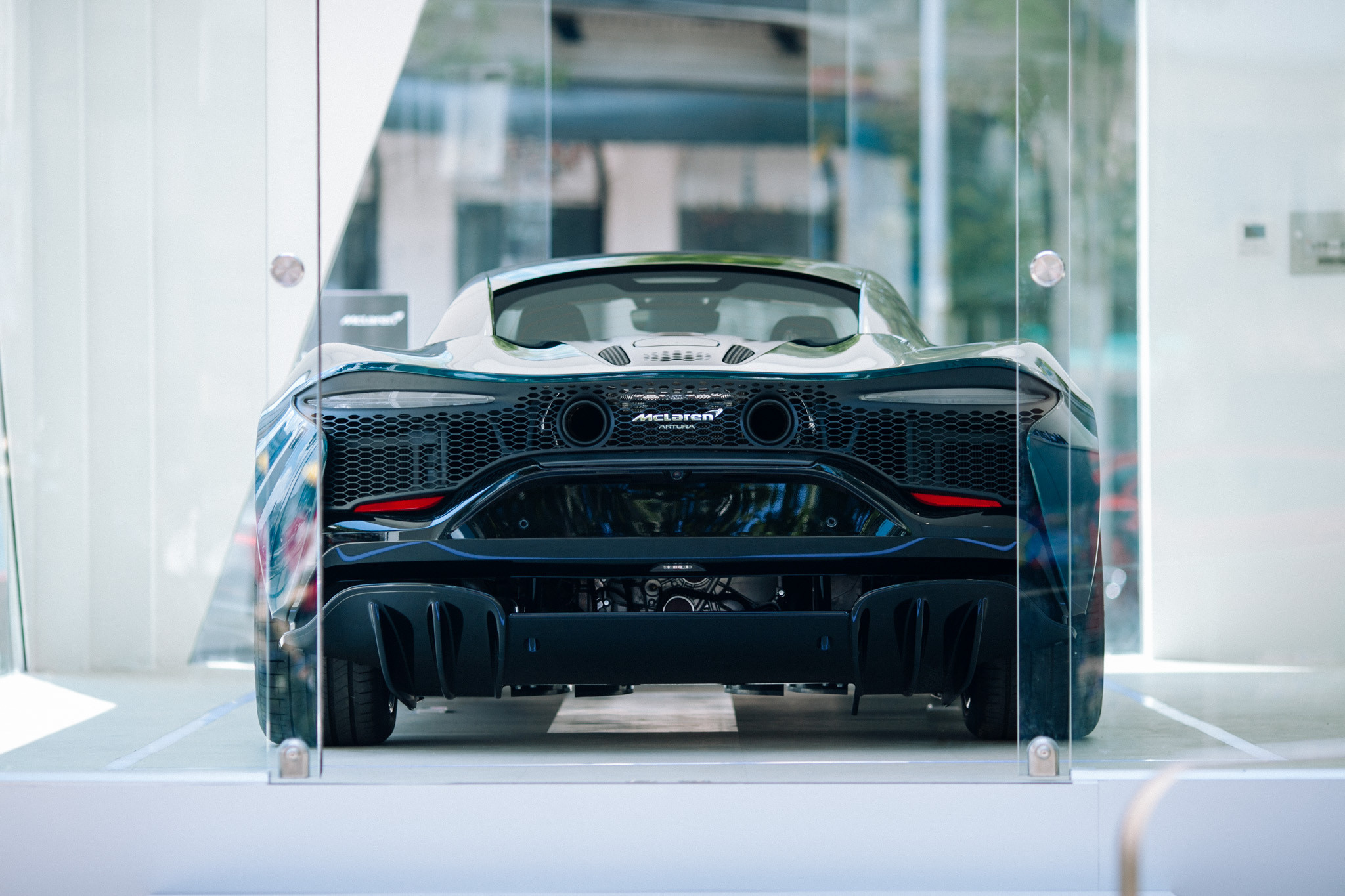 Cận cảnh siêu xe McLaren Artura hơn 14 tỷ đồng vừa về Việt Nam - 5