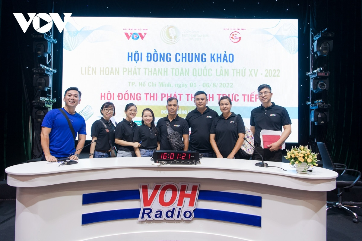 Nhìn lại ngày chấm thi Chương trình phát thanh trực tiếp đầu tiên - 13