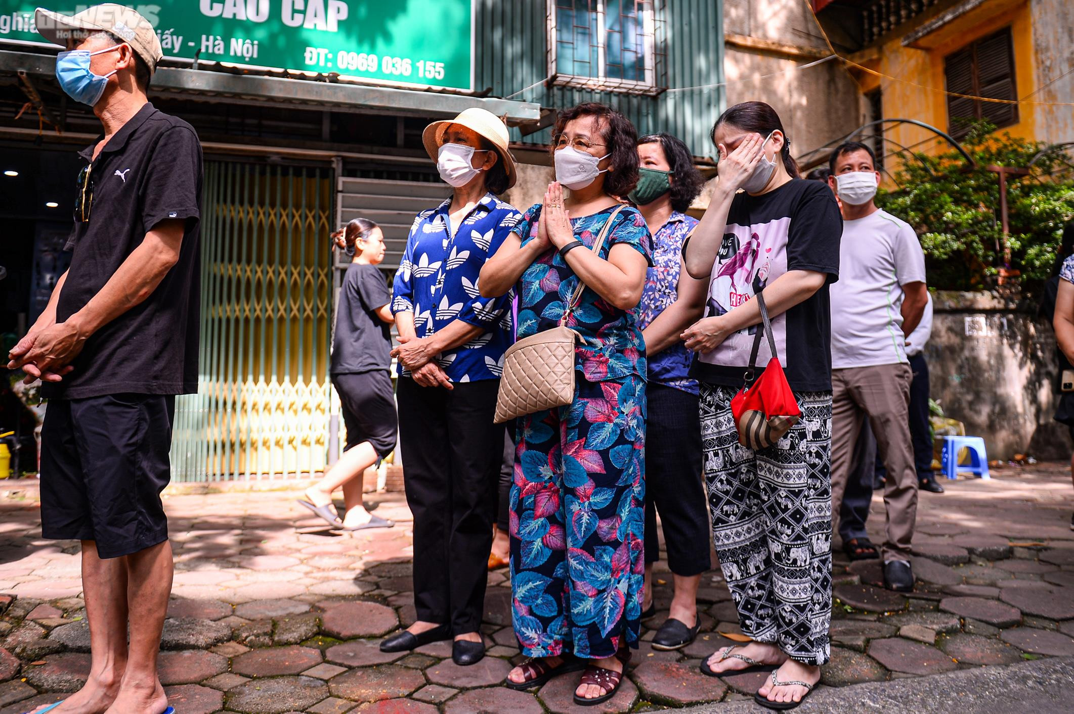 Ảnh: Người thân, đồng đội nghẹn ngào tiễn đưa 3 liệt sĩ phòng cháy chữa cháy - 14