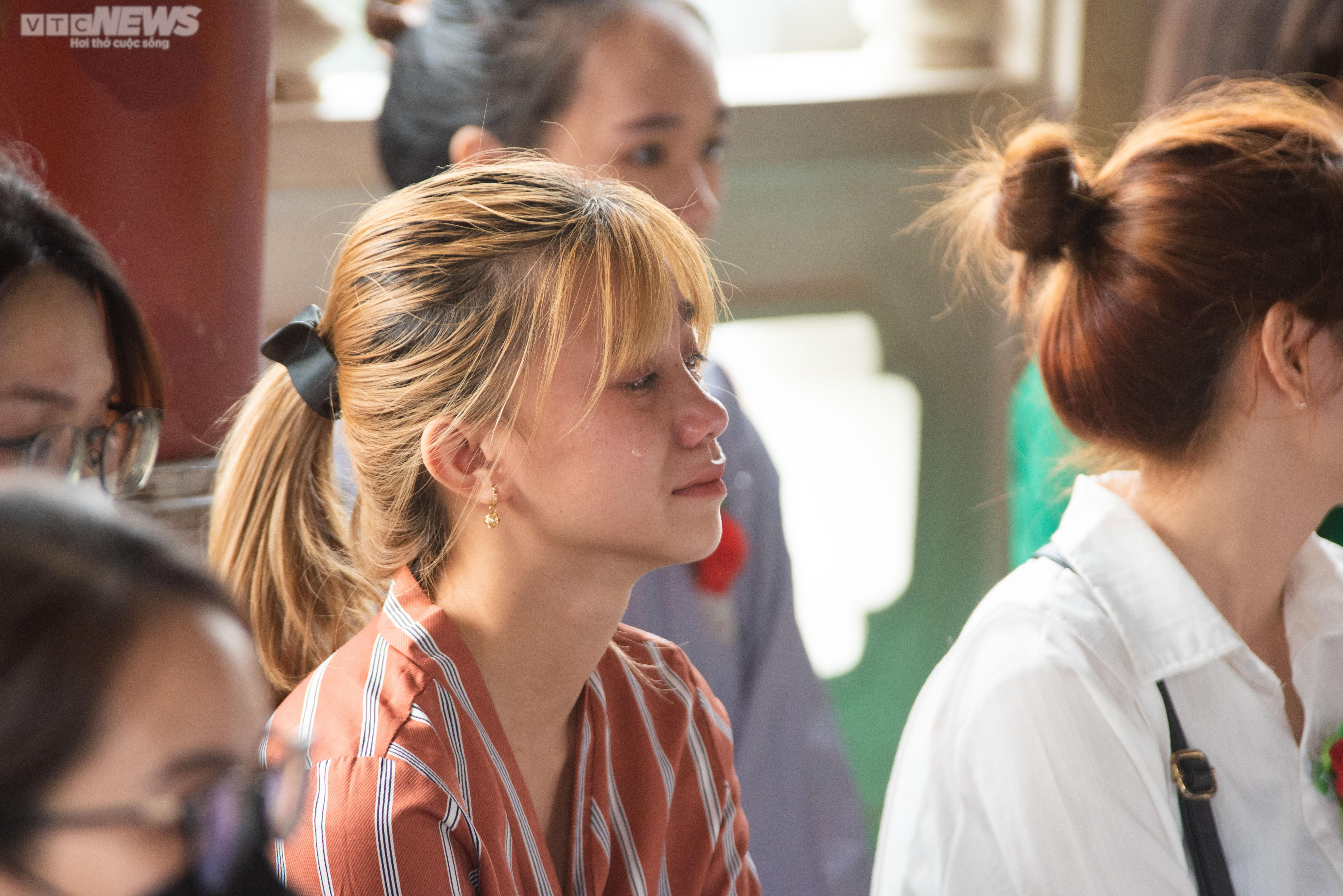 Xúc động lễ Vu lan báo hiếu 2022 tại chùa Pháp Hoa ở TP.HCM - 4