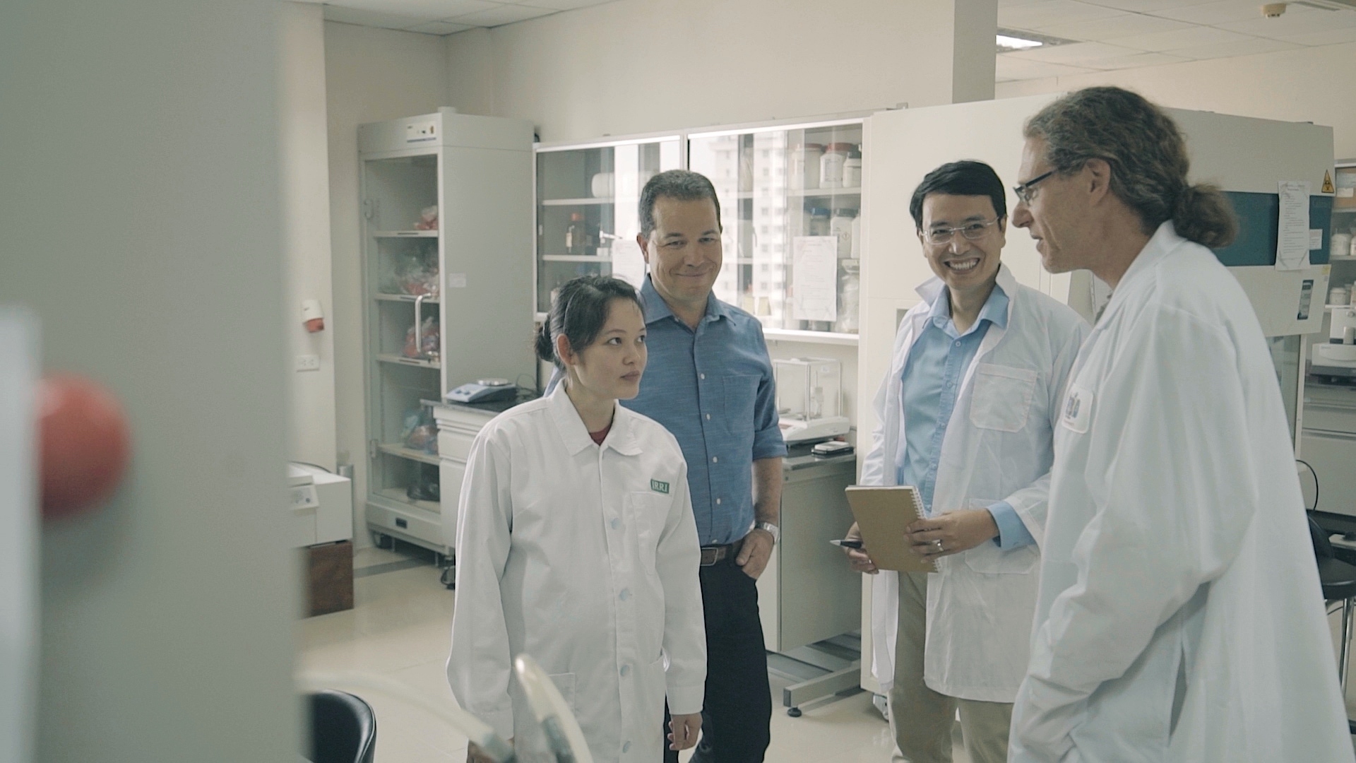 Nữ khoa học gia truy tìm bí ẩn gene người - 4