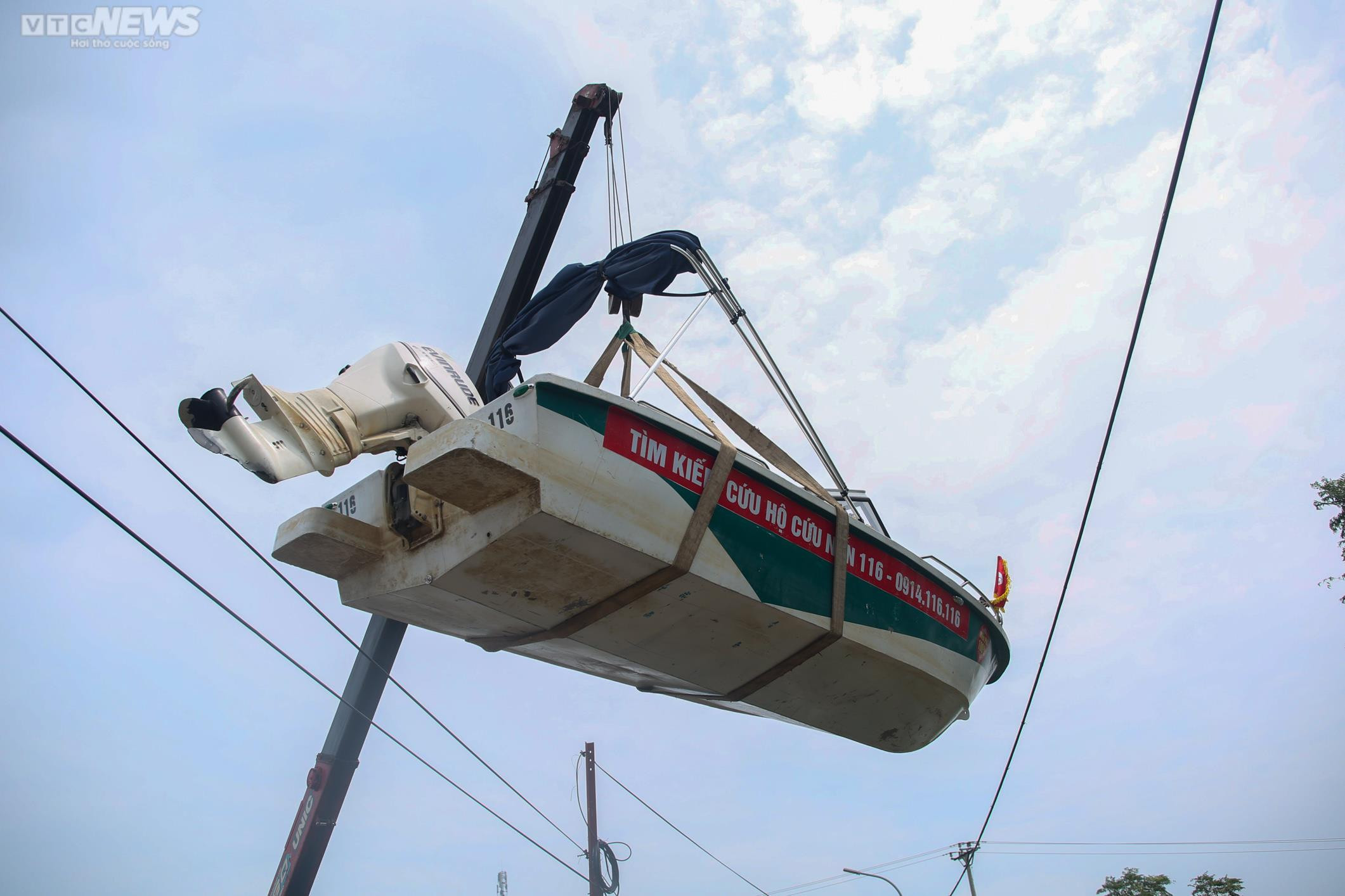 Thiếu nữ mất tích bí ẩn cả tháng trời, đội cứu hộ lặn sông tìm kiếm - 5