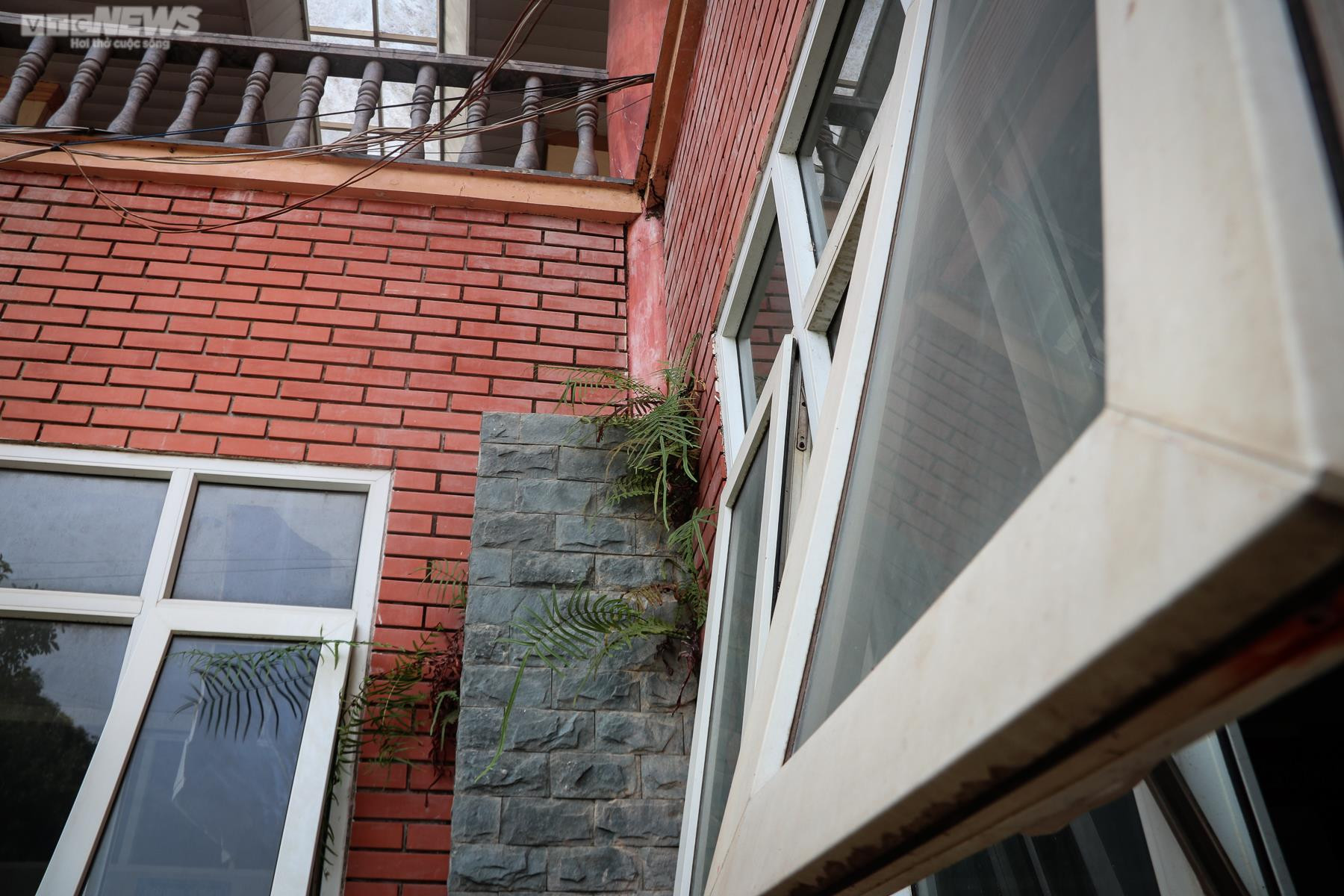 Ảnh: Trung tâm hội nghị hơn 160 tỷ đồng ‘phơi sương’ ở Thanh Hoá - 4