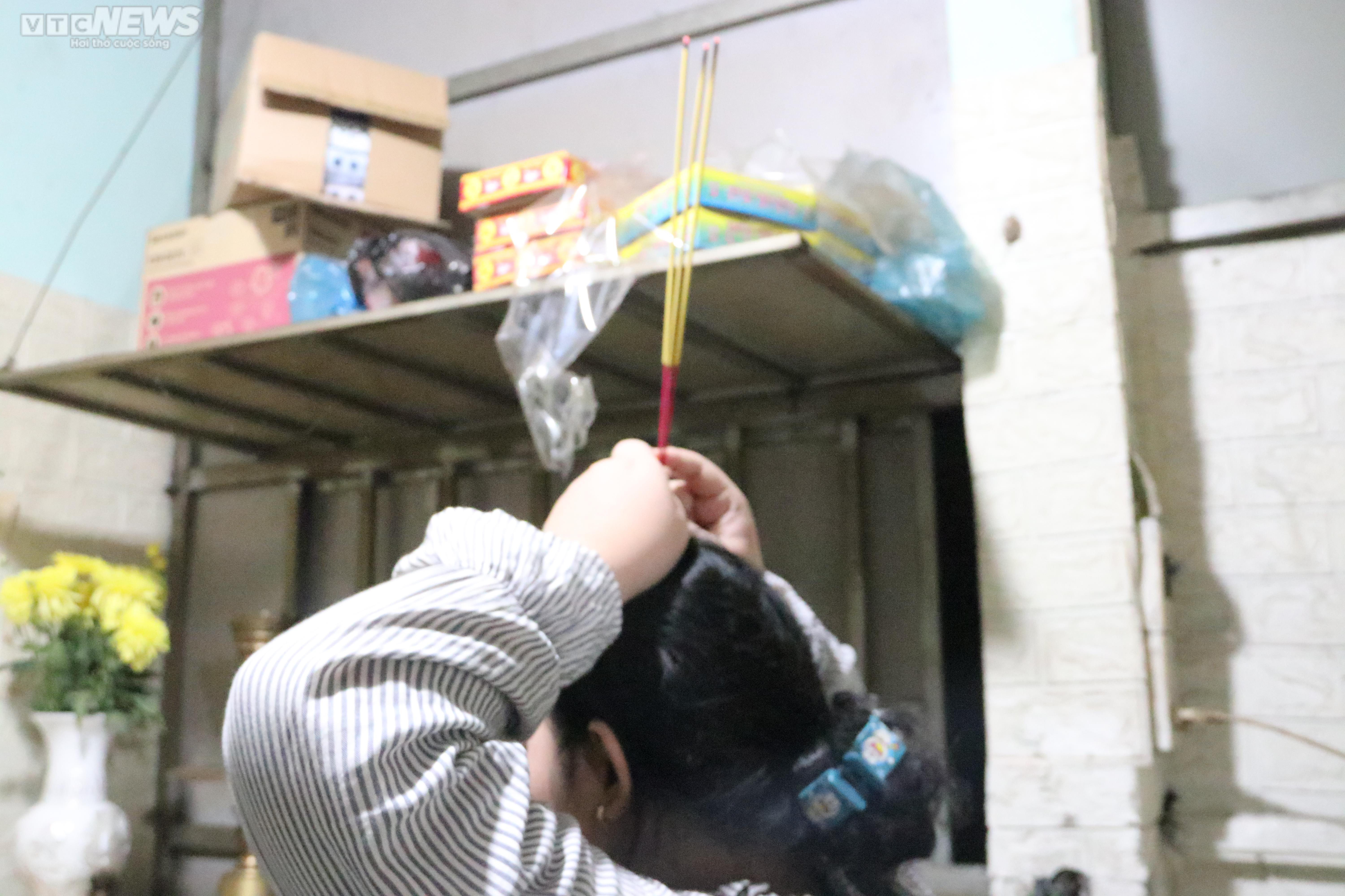 Cô bé 15 tuổi và 5 giỗ đầu người thân mất vì COVID-19 - 5