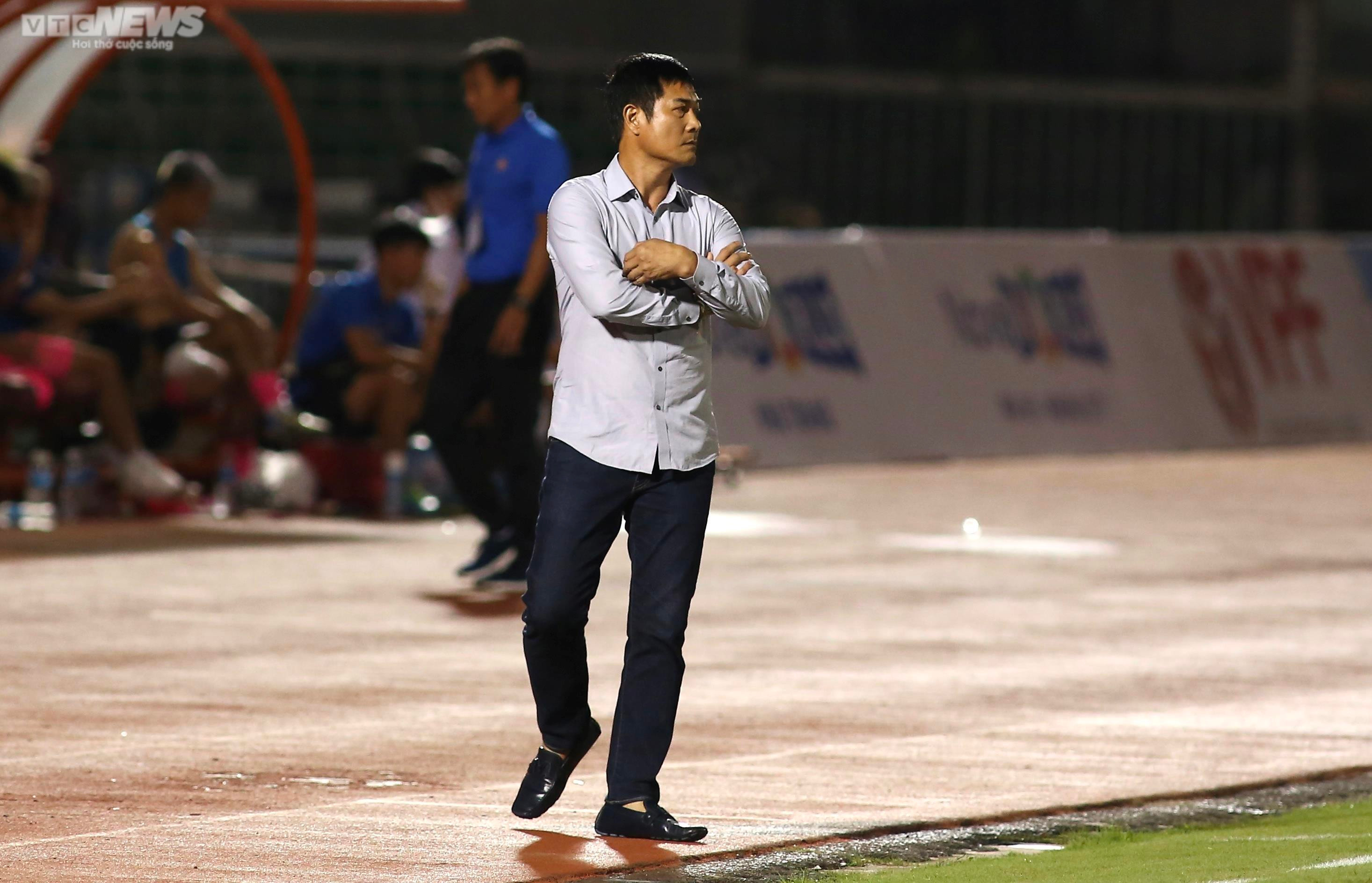 Lee Nguyễn phô diễn đẳng cấp, kiến tạo giúp CLB TP.HCM thắng trận - 12