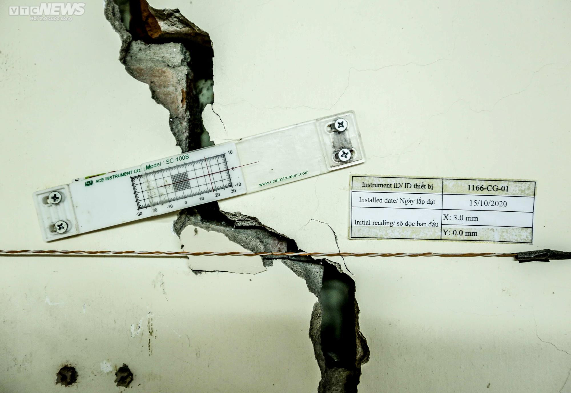 Dân thấp thỏm sống trong những căn nhà chờ sập gần ga ngầm Metro Nhổn-ga Hà Nội - 11