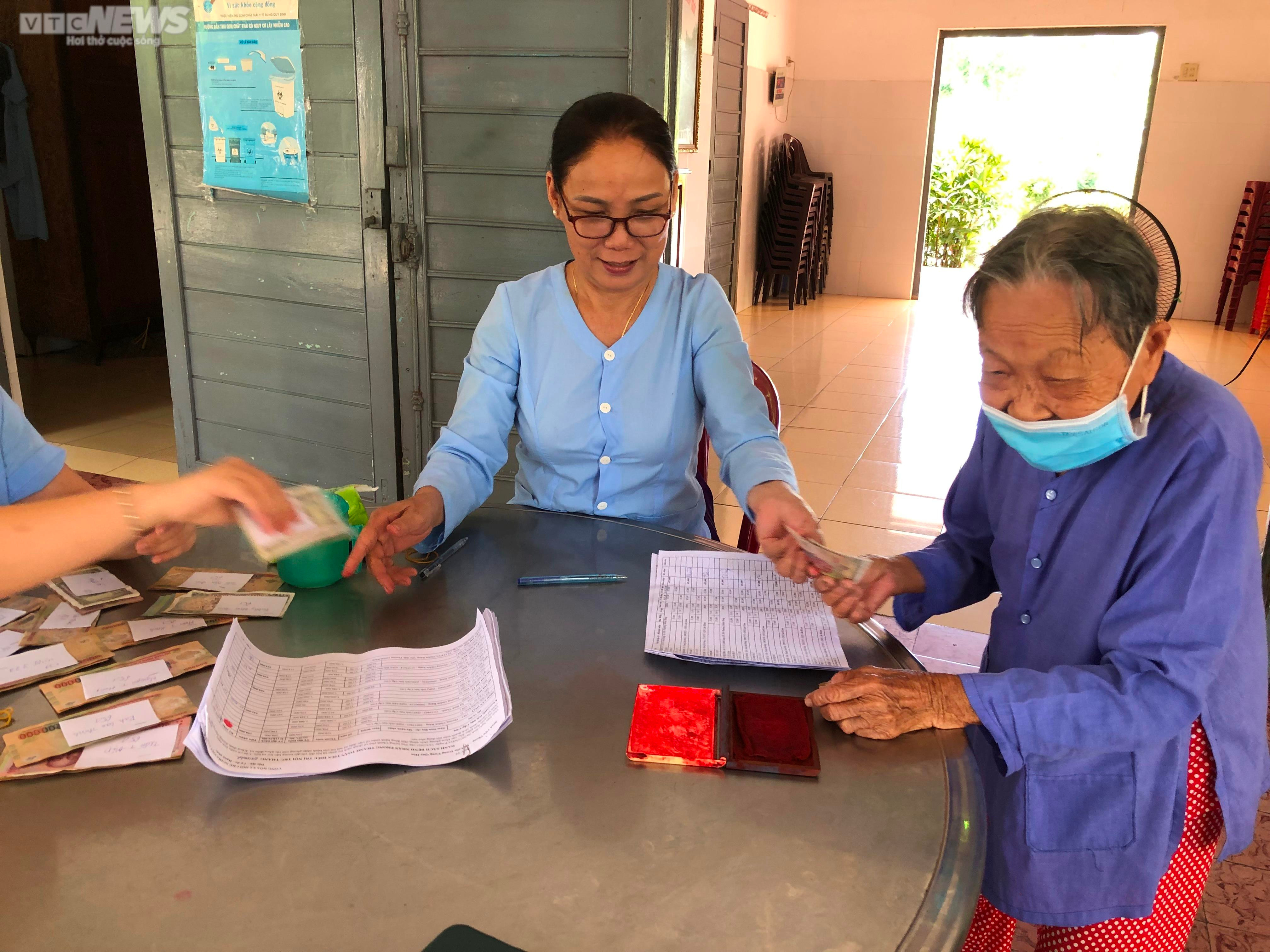 Chuyện chưa kể về nữ y tá dành cả đời chăm sóc bệnh nhân mắc căn bệnh quái ác - 8