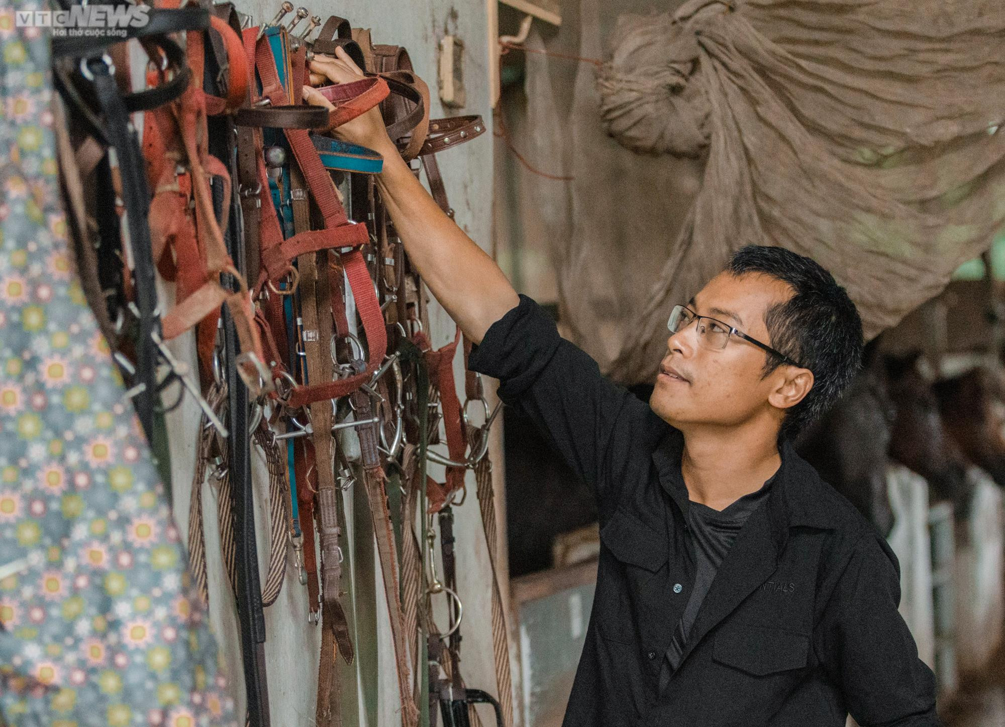 Ảnh: Cưỡi ngựa bắn cung mang phong cách Mông Cổ giữa lòng Hà Nội - 10