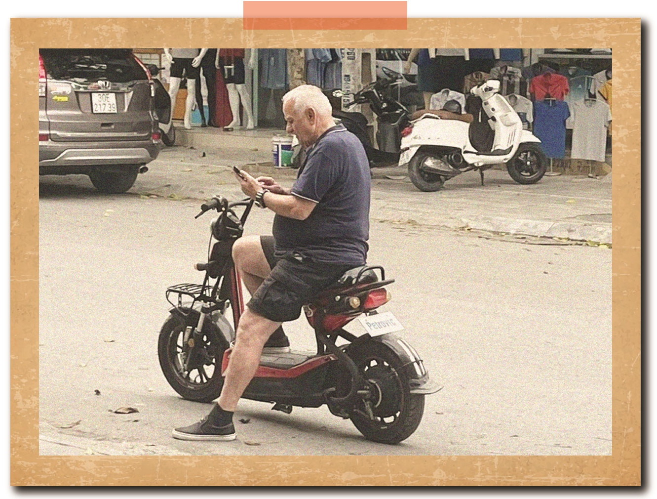 HLV Petrovic: Ông Tây 75 tuổi mê đặc sản 'một, hai, ba dô' - 4