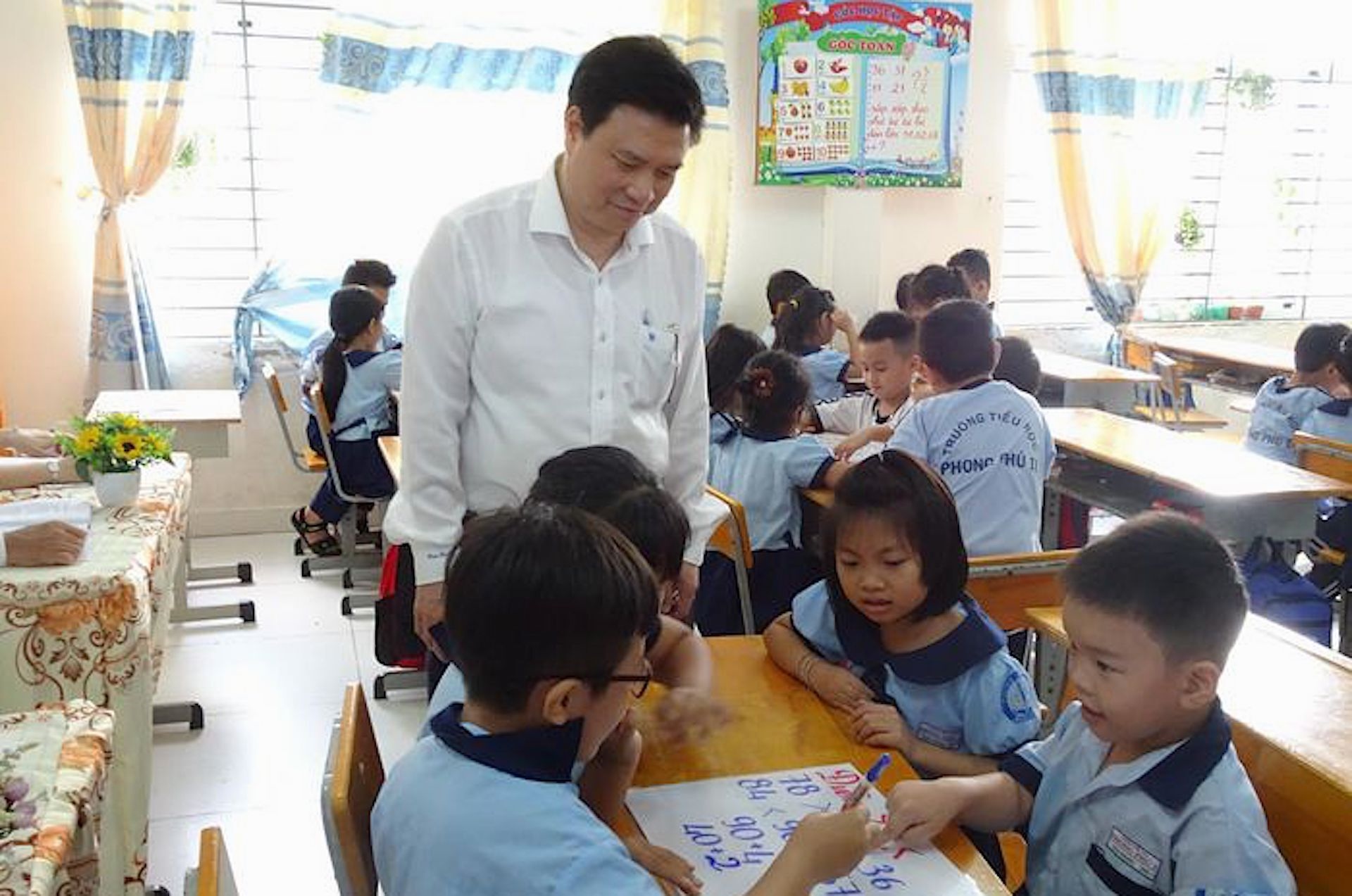 Thứ trưởng Bộ GD&ĐT: Năm học mới, ưu tiên bù đắp kiến thức cho học sinh - 3