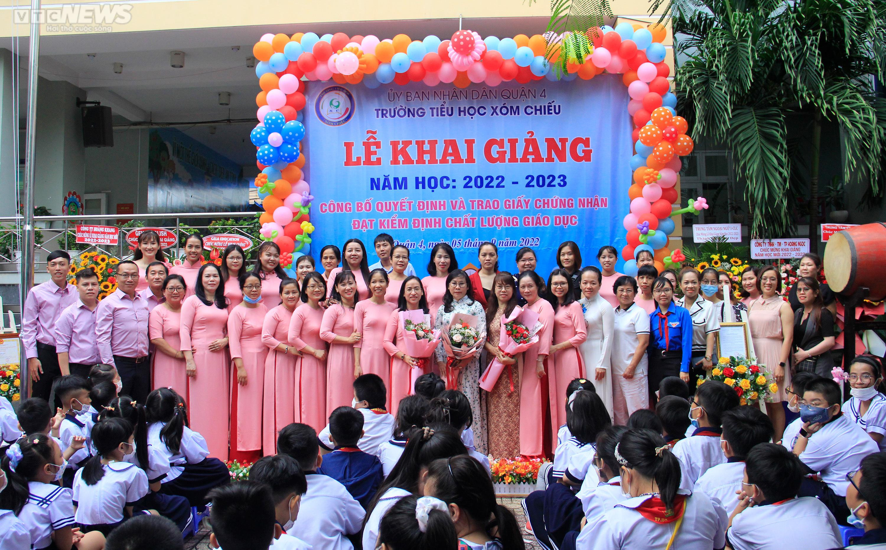 Khoảnh khắc ngộ nghĩnh, đáng yêu của trẻ ngày đầu đến trường - 23