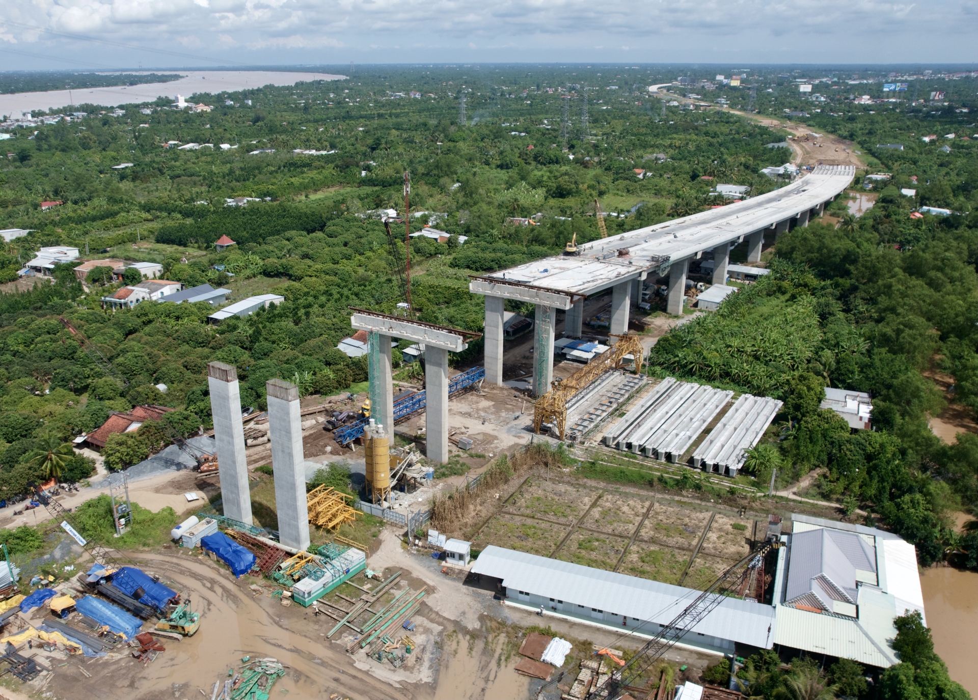 Ảnh: Hình hài cầu Mỹ Thuận 2 sau 30 tháng thi công - 11