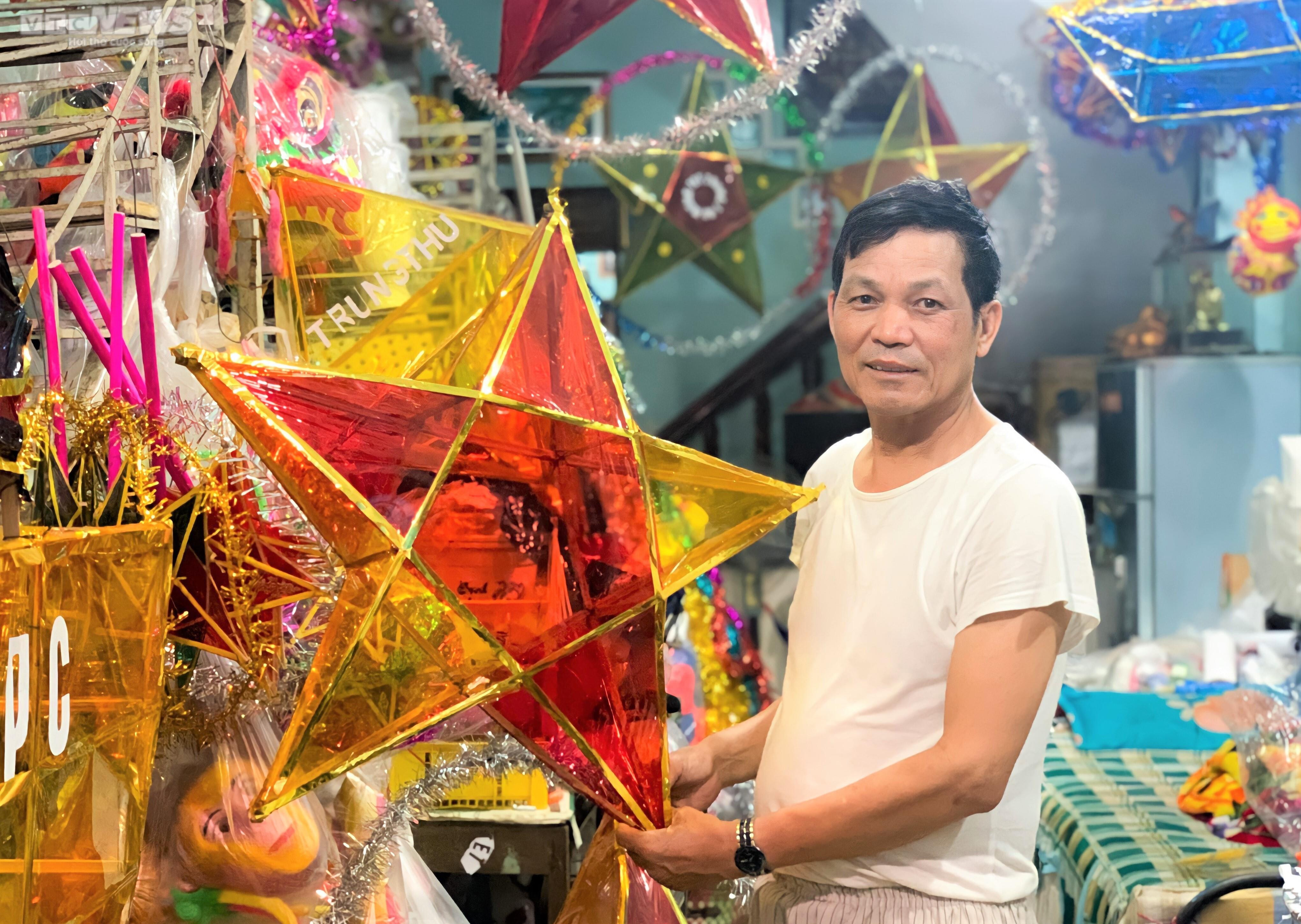 Người hơn 30 năm giữ lửa đèn trung thu truyền thống độc nhất phố núi - 5