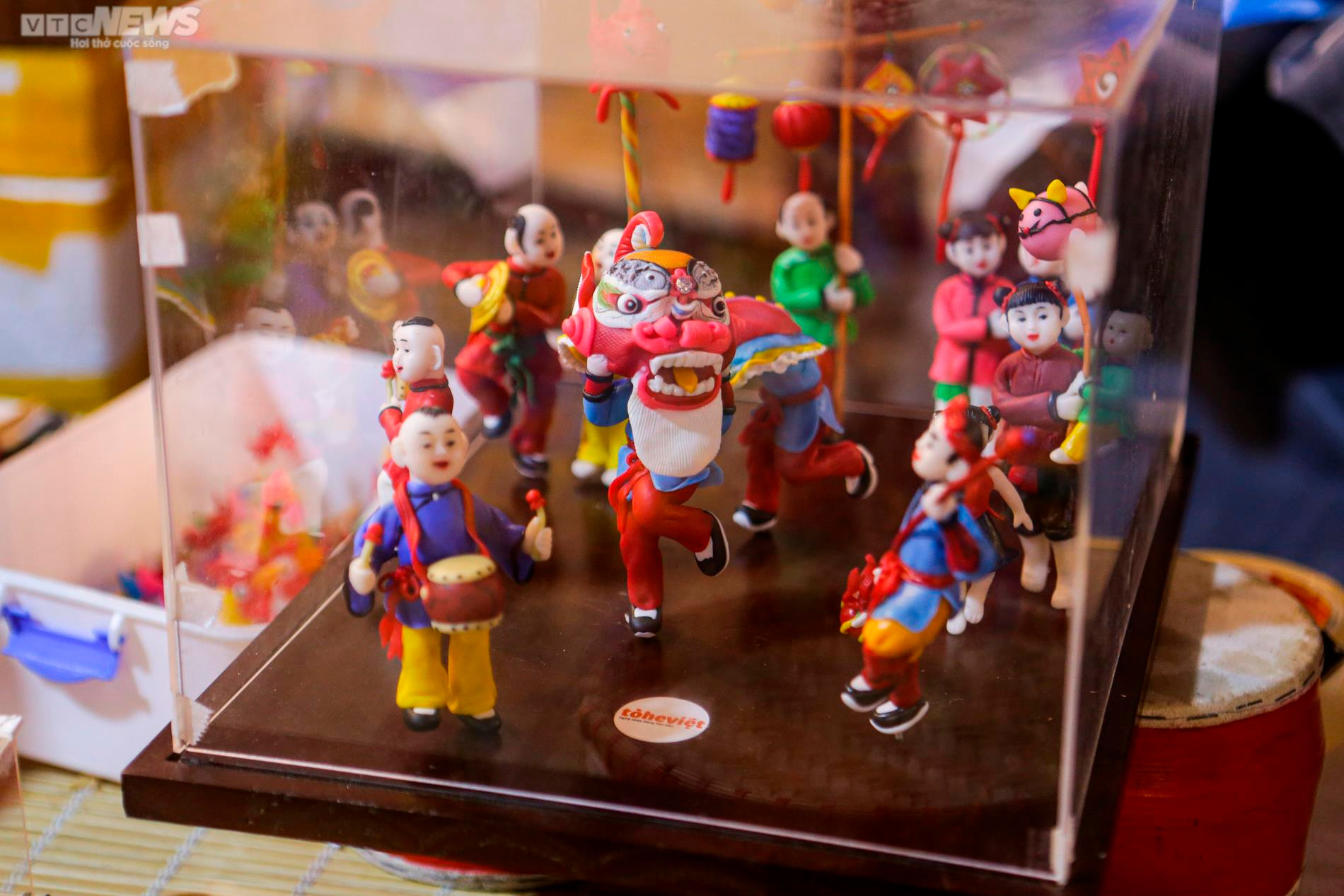 8X kiếm tiền triệu mỗi ngày nhờ hồi sinh món đồ chơi Trung thu truyền thống - 11