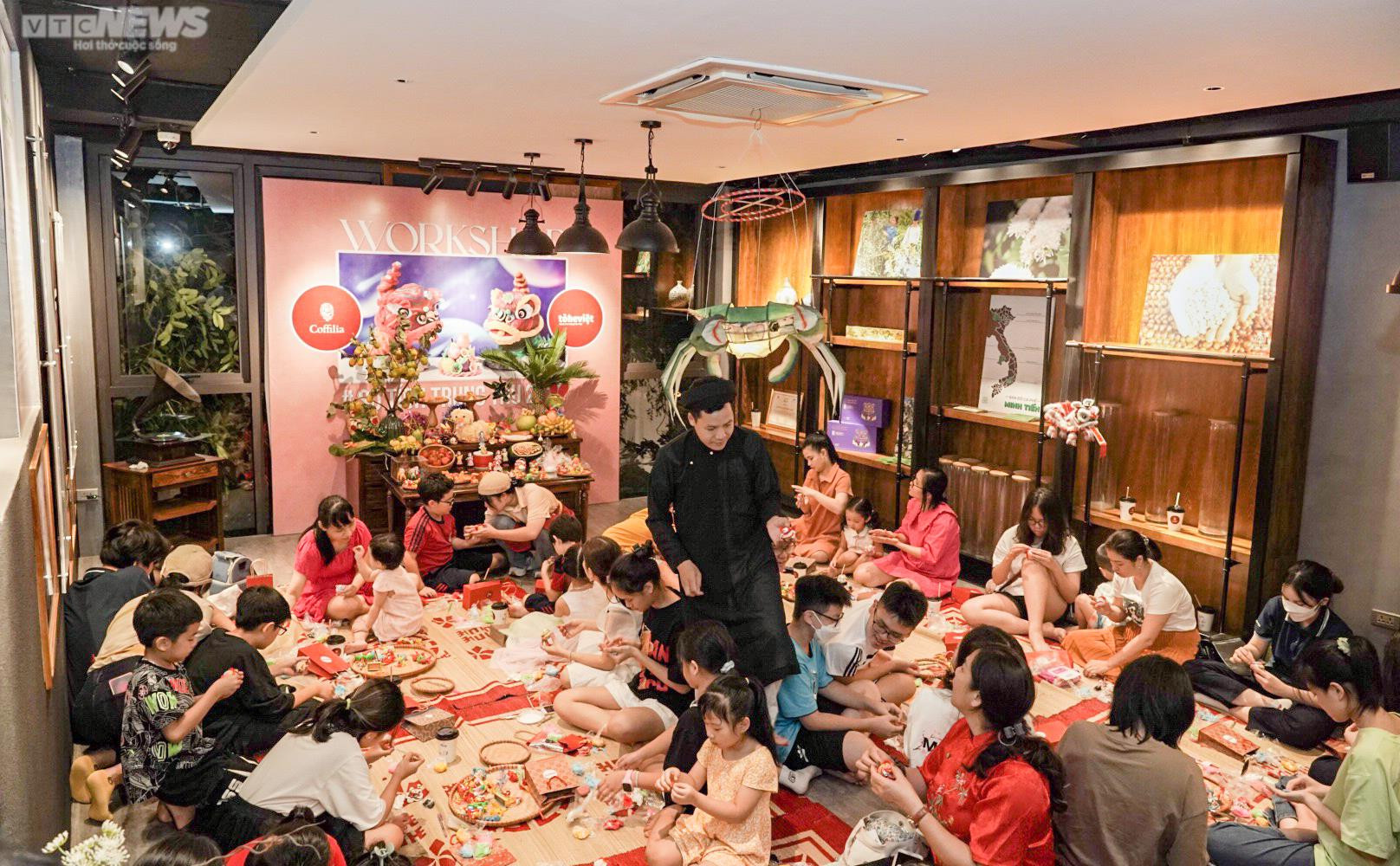 8X kiếm tiền triệu mỗi ngày nhờ hồi sinh món đồ chơi Trung thu truyền thống - 12