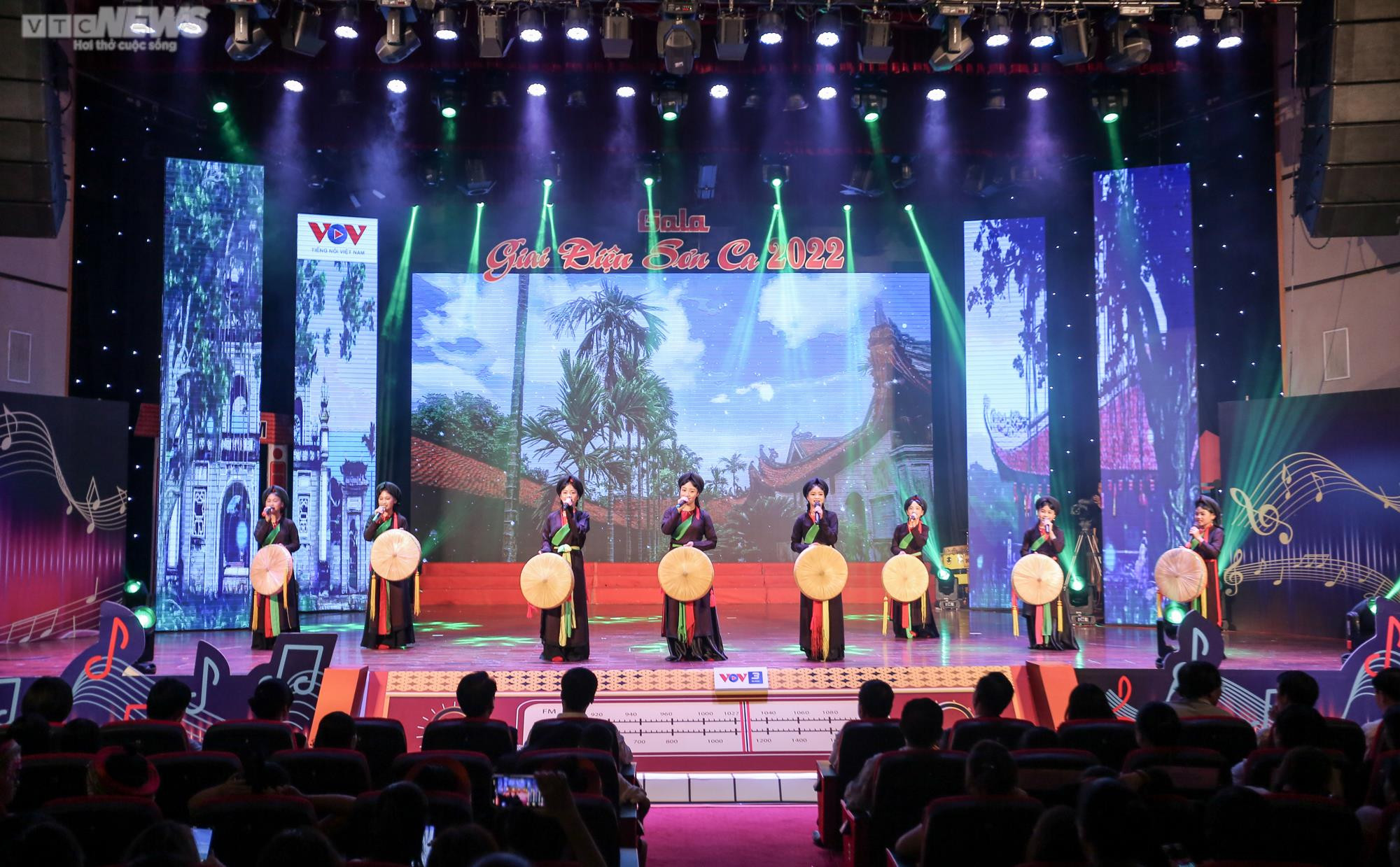 Sôi động Gala ‘Giai điệu Sơn ca 2022’ - 1