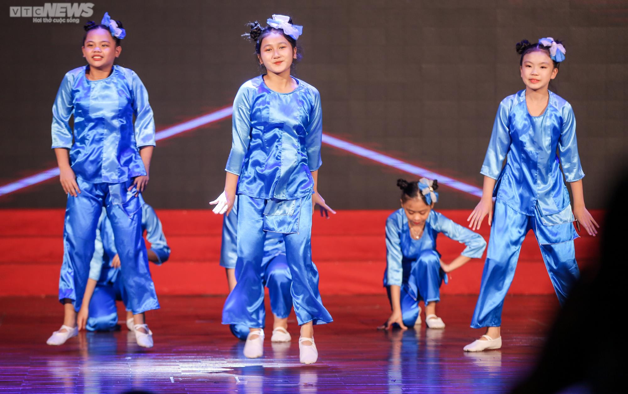 Sôi động Gala ‘Giai điệu Sơn ca 2022’ - 9