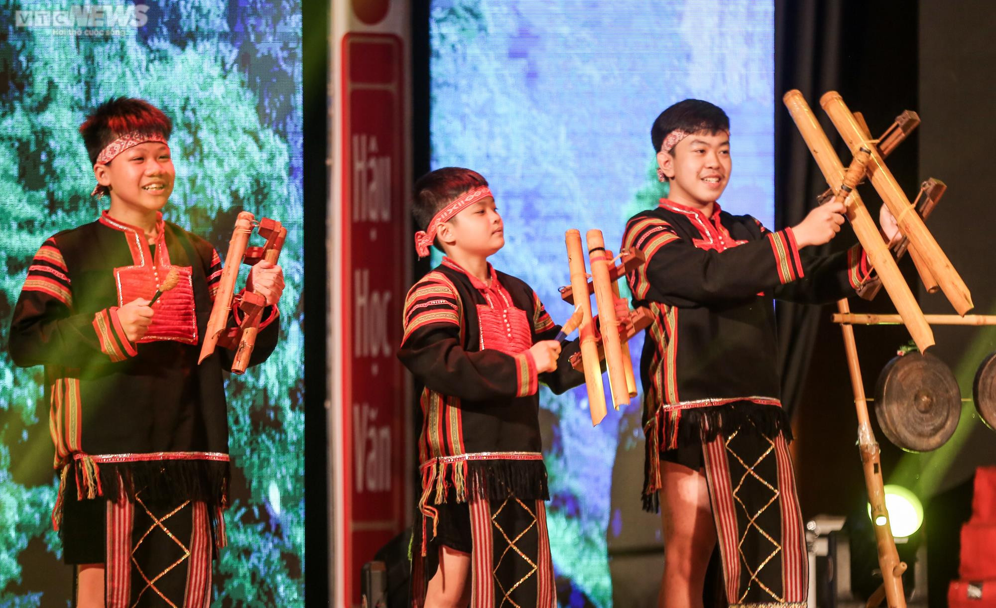 Sôi động Gala ‘Giai điệu Sơn ca 2022’ - 11