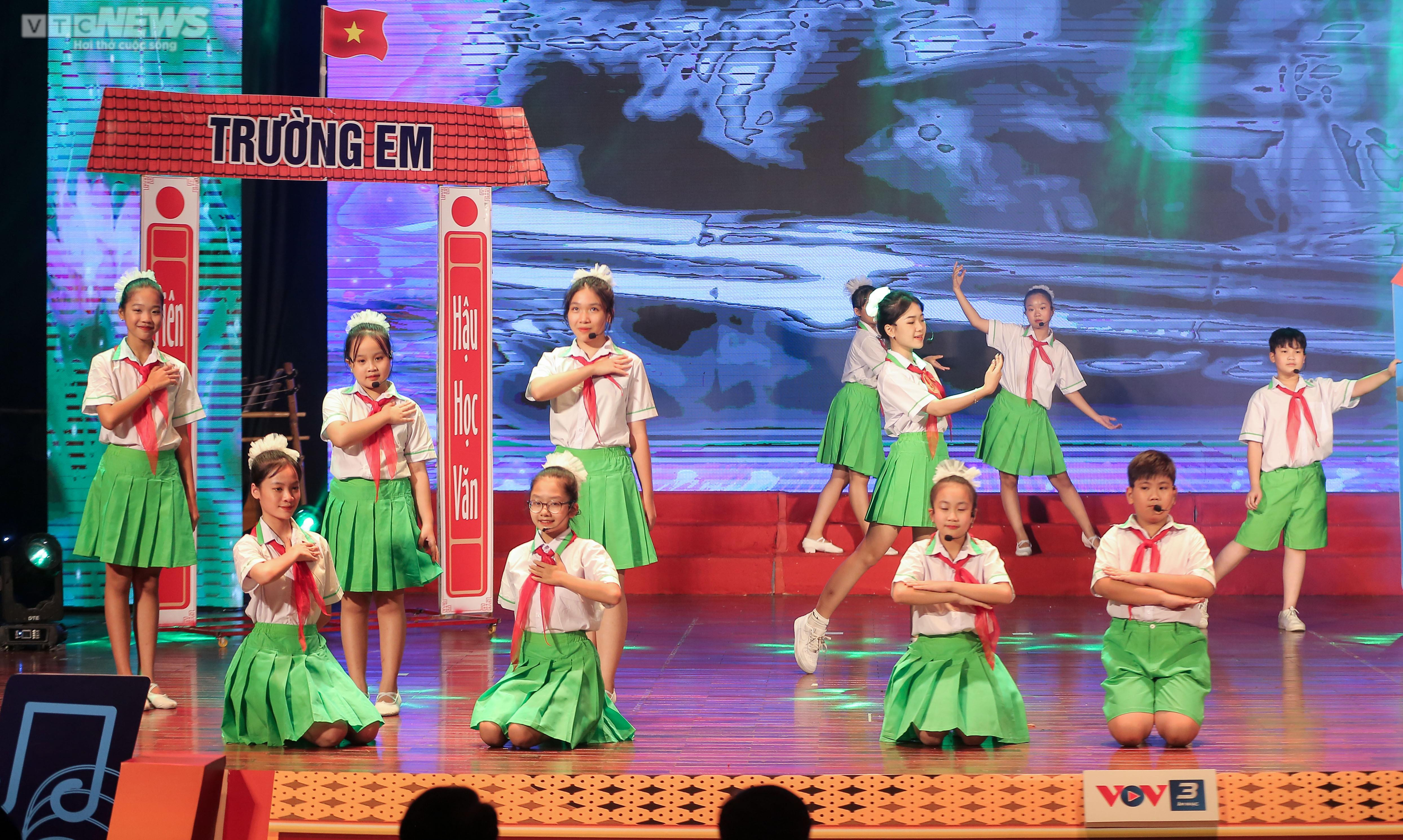 Sôi động Gala ‘Giai điệu Sơn ca 2022’ - 6