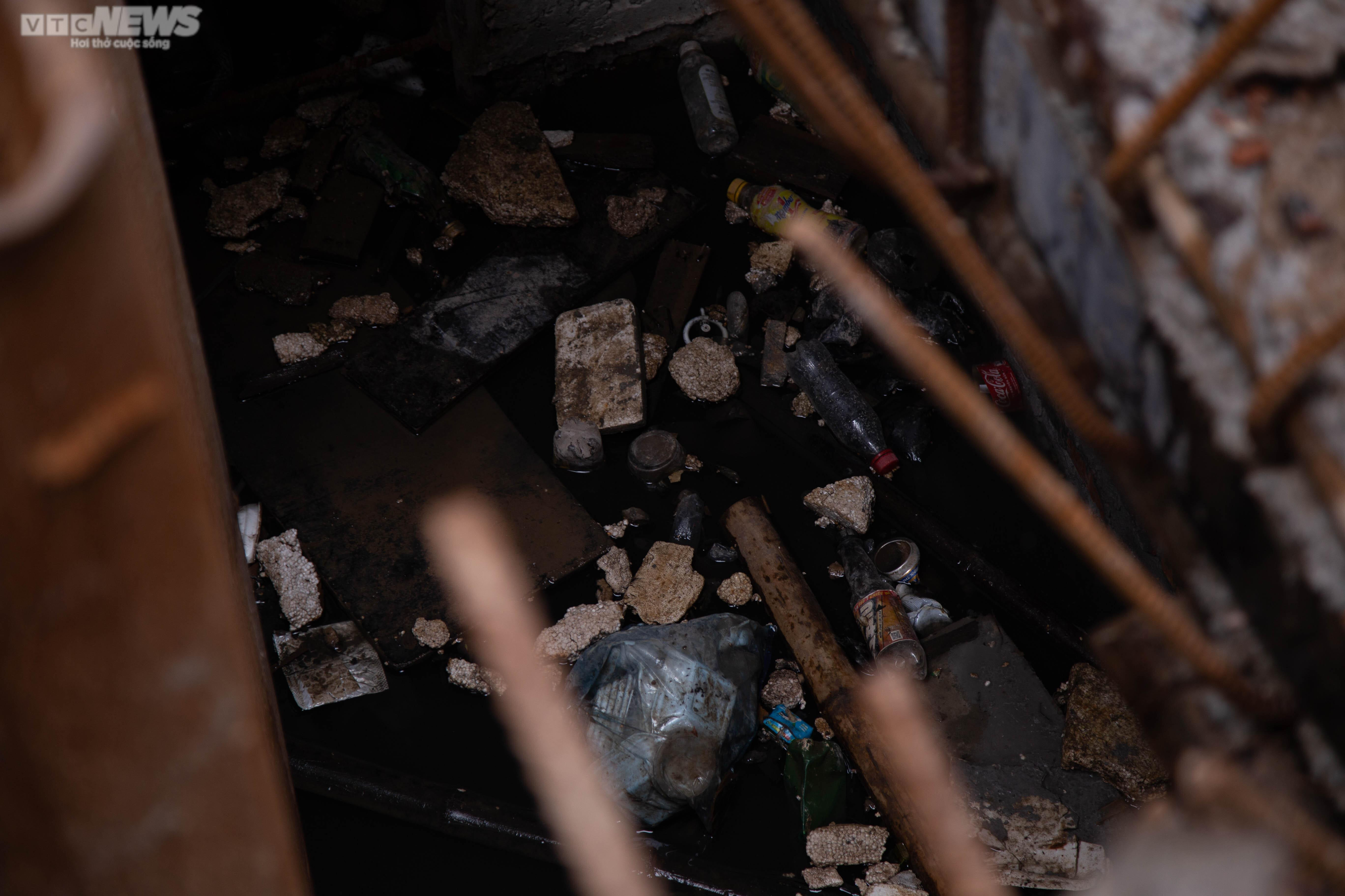 Ảnh: Người dân khốn khổ, hơn chục năm sống cạnh con mương ô nhiễm ở Hà Nội - 8