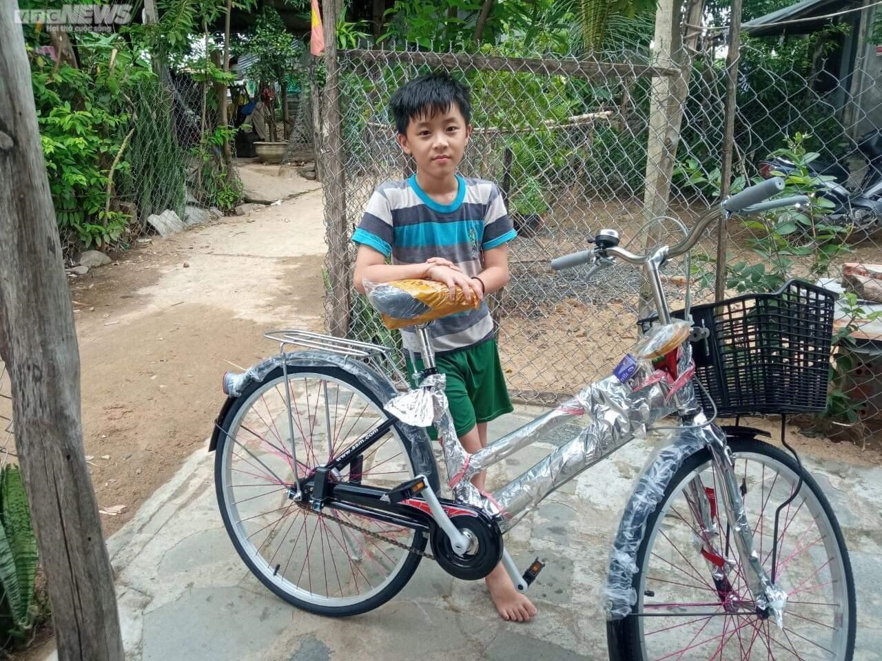 'Nếu cho con điều ước, con ước có tiền chữa bệnh cho mẹ’ - 6