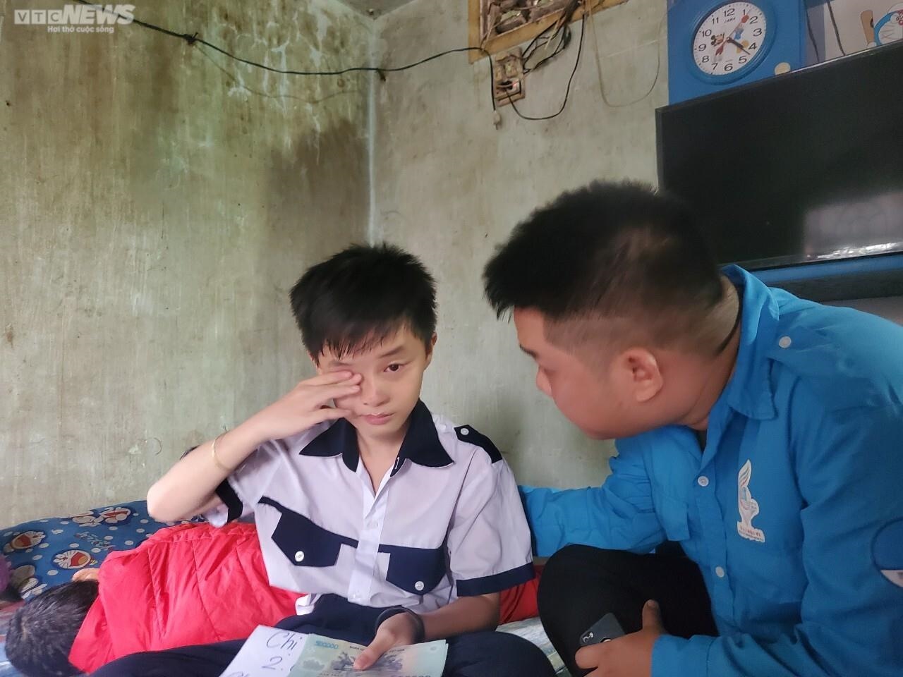 'Nếu cho con điều ước, con ước có tiền chữa bệnh cho mẹ’ - 5