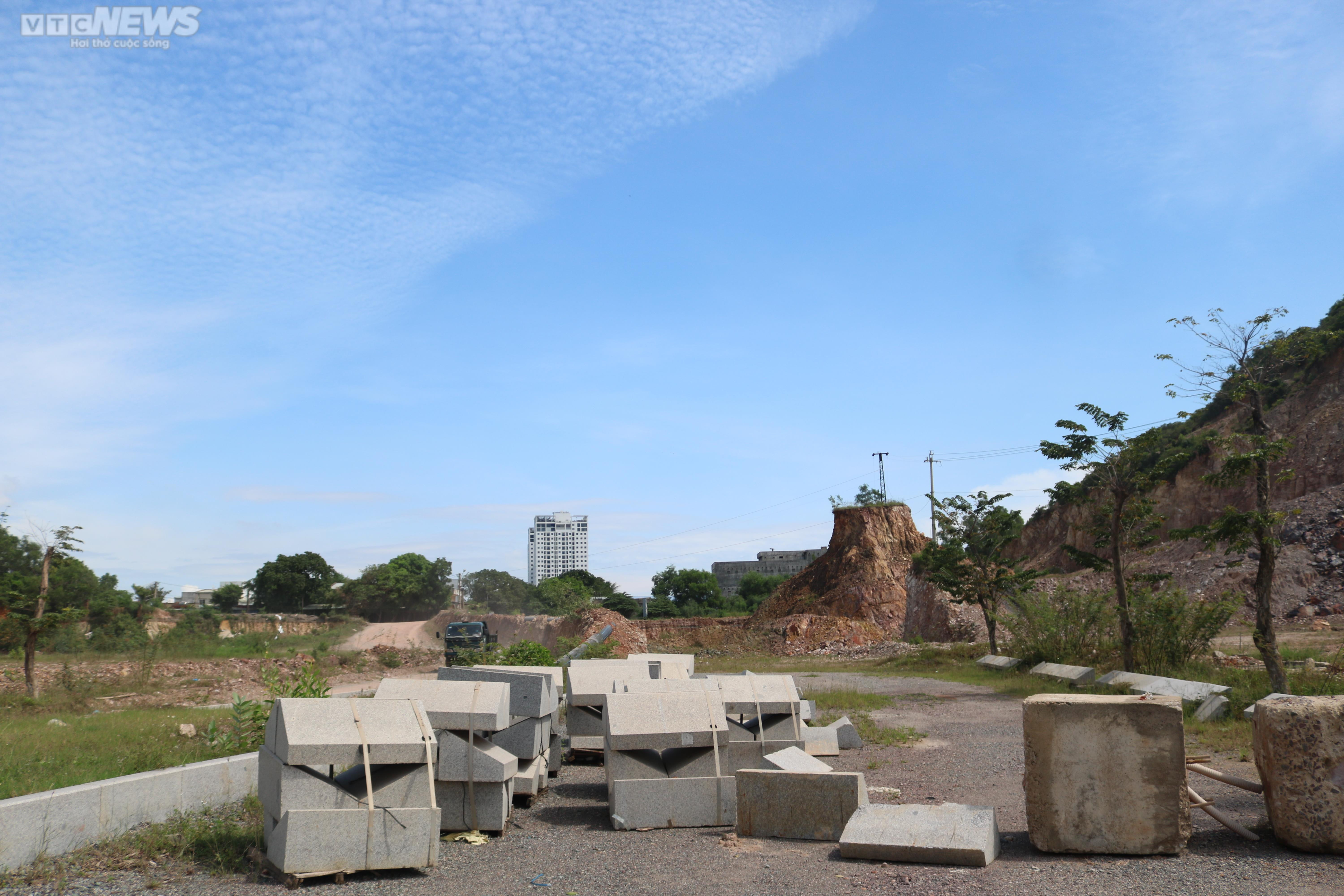 Bình Định: Dự án trên 'đất vàng' sau 8 năm khởi công vẫn ngổn ngang, hoang hóa - 8