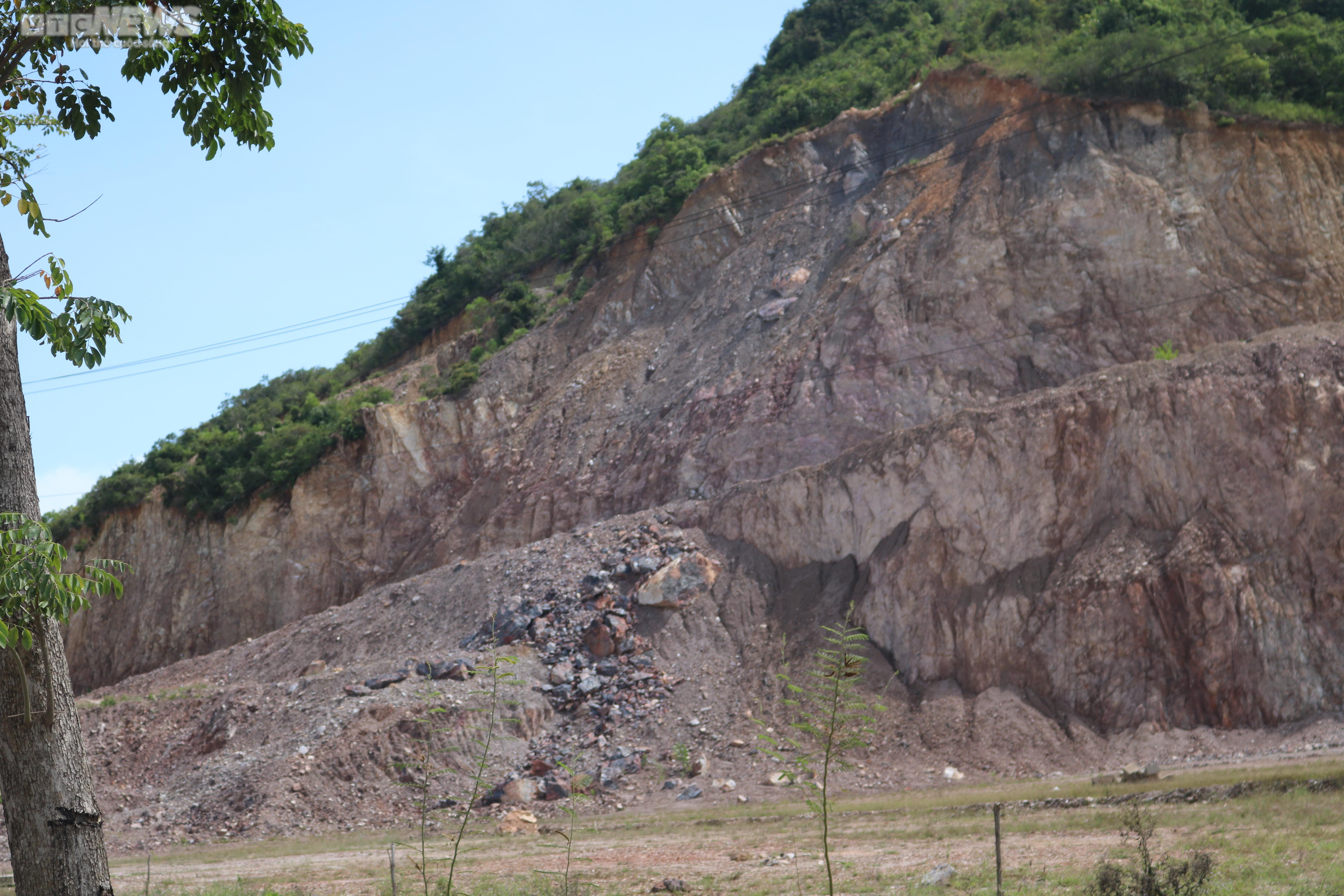 Bình Định: Dự án trên 'đất vàng' sau 8 năm khởi công vẫn ngổn ngang, hoang hóa - 11