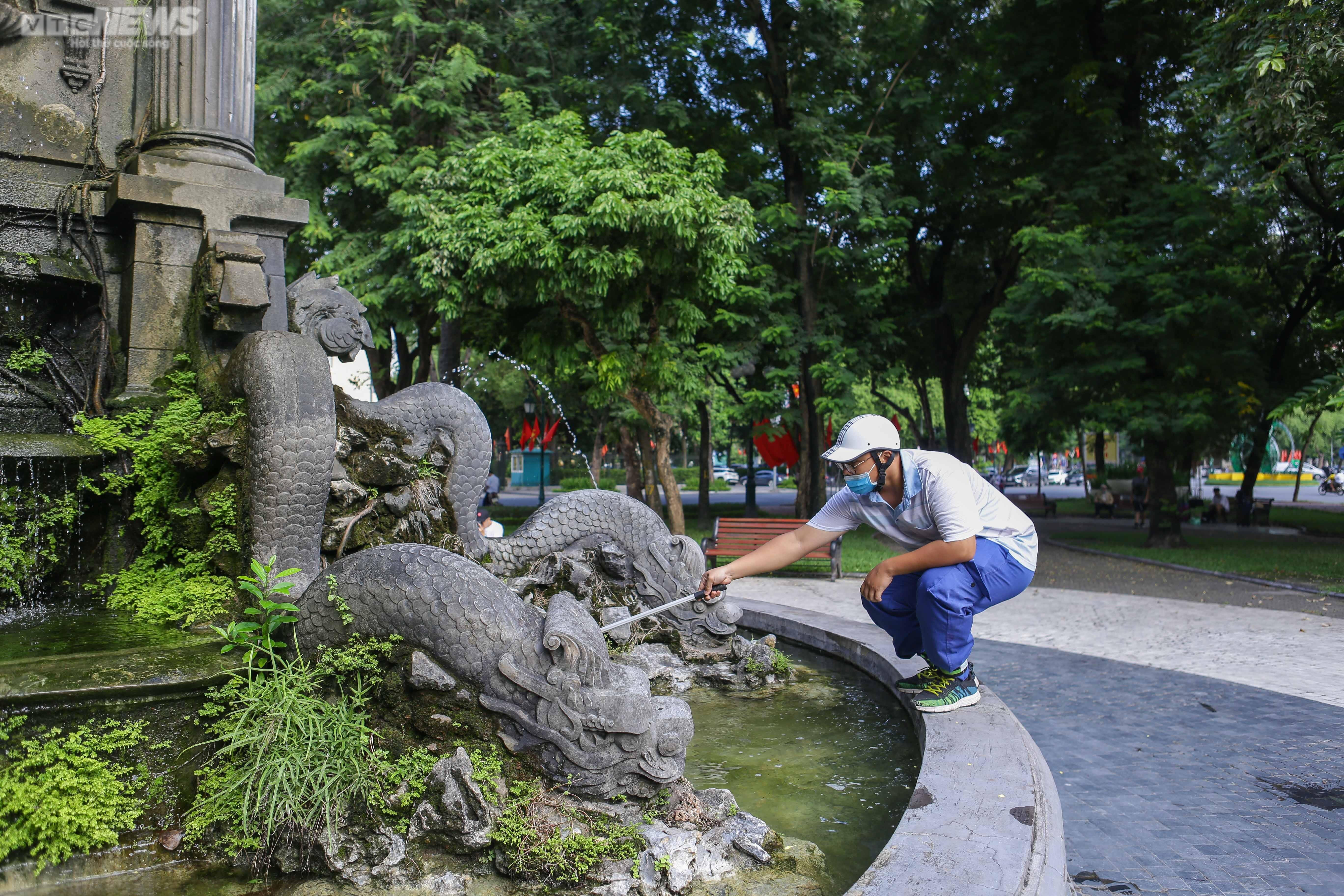 Ảnh: Hiện trạng vườn hoa Con Cóc 120 tuổi trước ngày 'thay áo mới' - 6