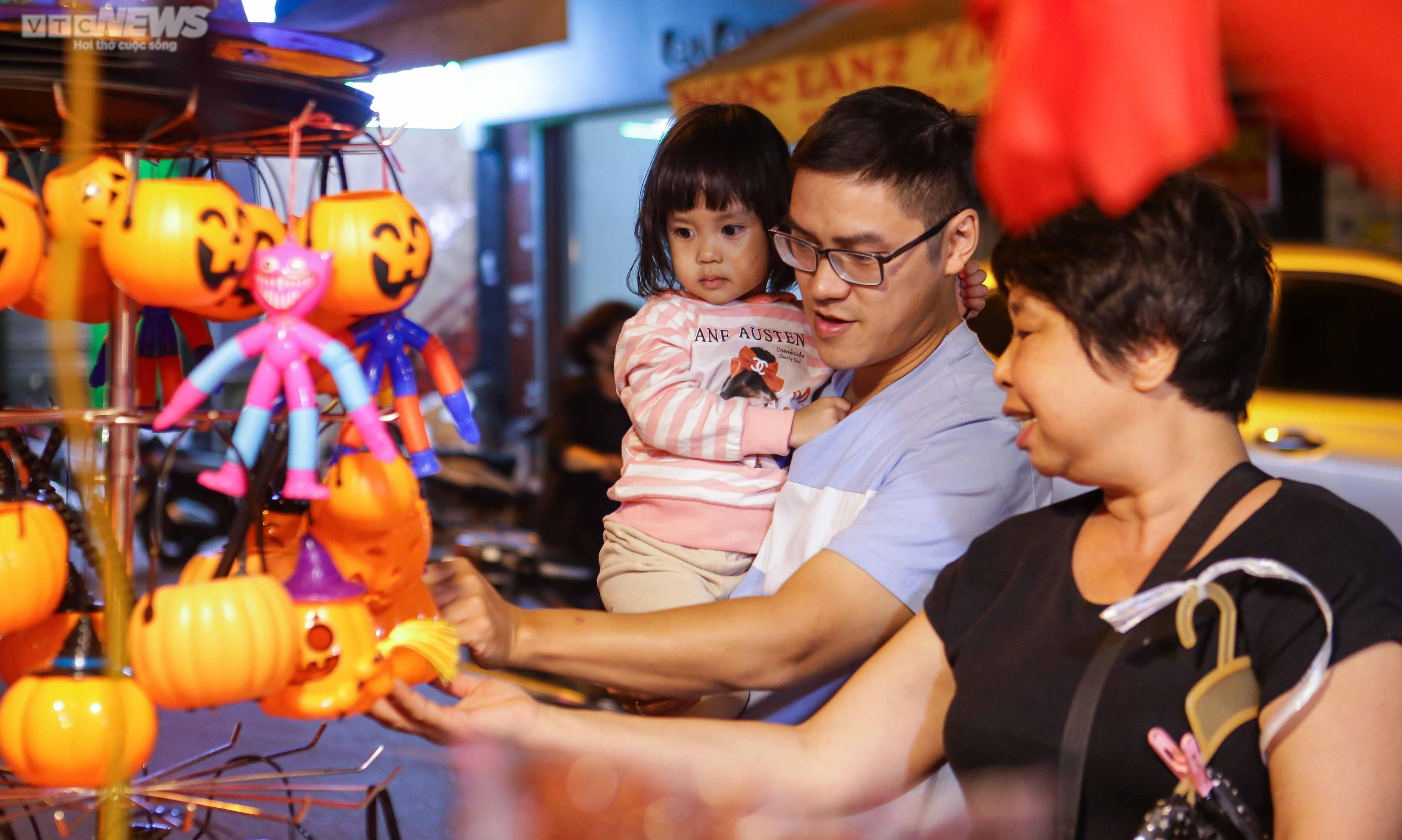 Ảnh: Thót tim với những đồ hóa trang kinh dị trước thềm lễ hội Halloween - 11