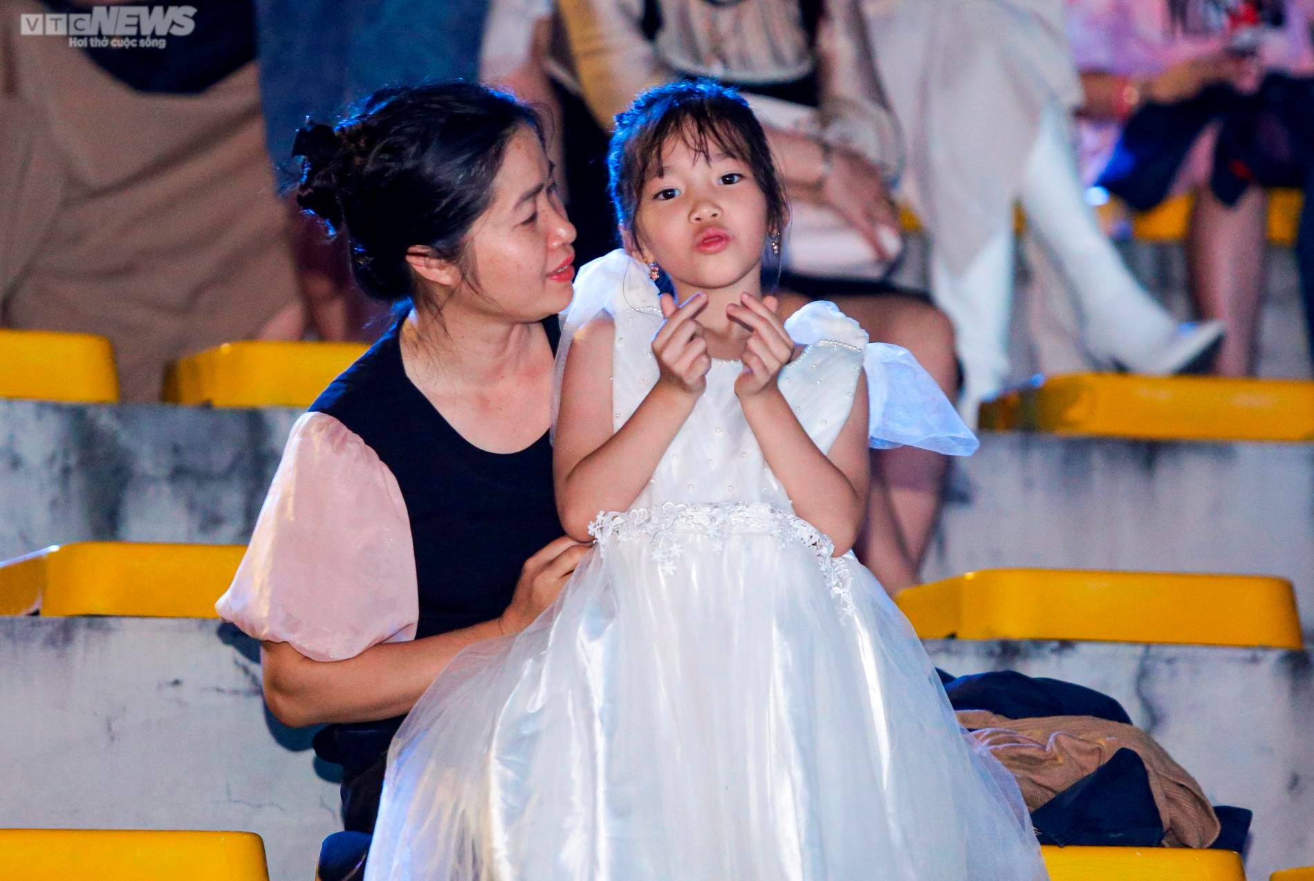 Quảng Ninh: Hàng nghìn người xem chung kết Hoa hậu Biển đảo Việt Nam 2022 - 9