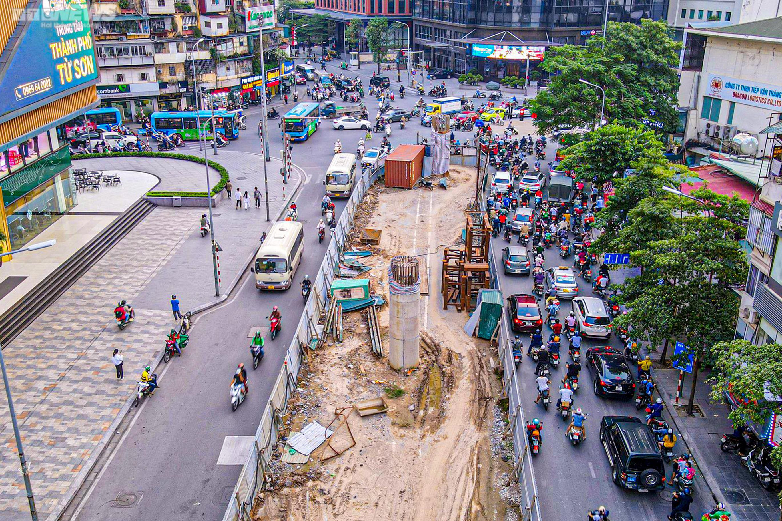 Dự án cầu vượt chữ C ở Hà Nội chậm tiến độ, dân khổ sở vì ùn tắc liên miên - 3