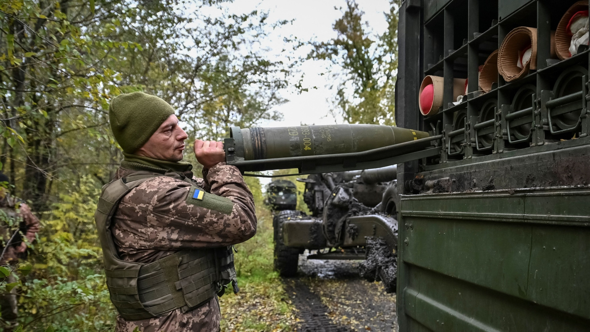 Lưỡng đảng Mỹ đối xử thế nào với Ukraine hậu bầu cử? - 4