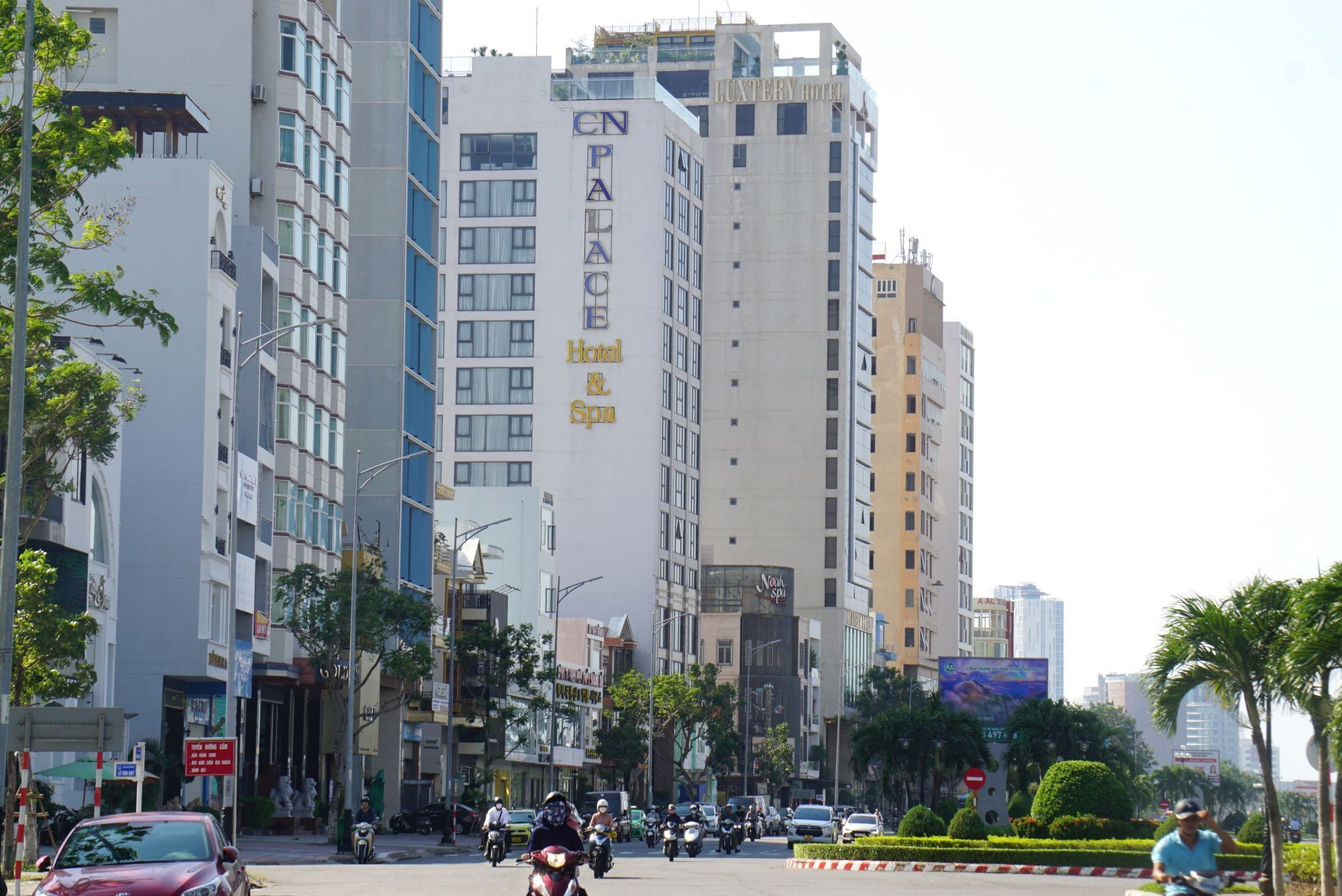 Ồ ạt rao bán khách sạn ven biển ở Đà Nẵng - Quảng Nam - 5