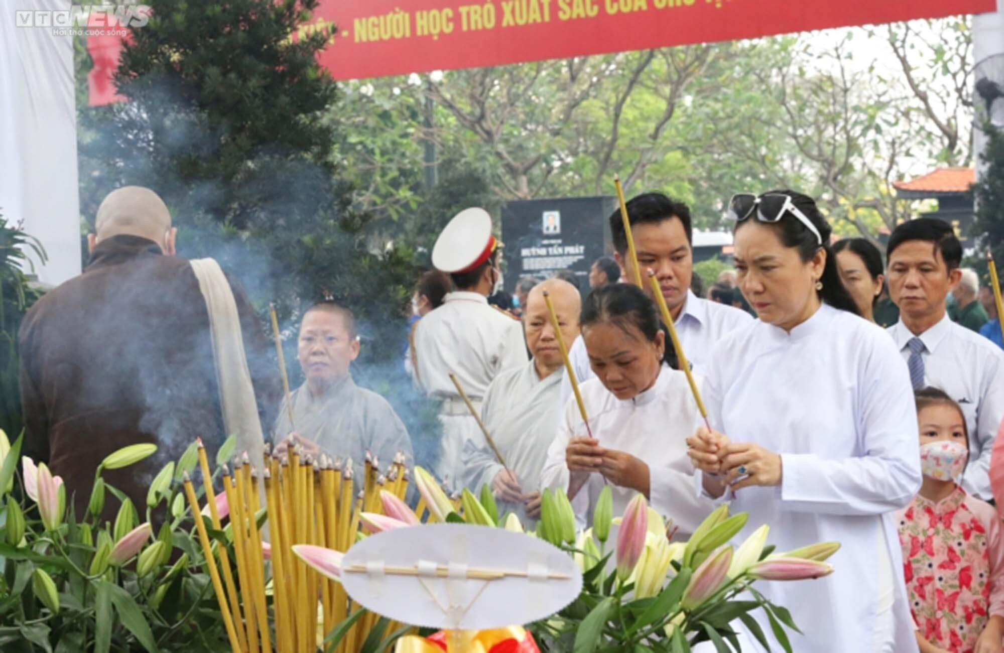 Đoàn lãnh đạo Đảng, Nhà nước dâng hương tưởng niệm Thủ tướng Võ Văn Kiệt - 7