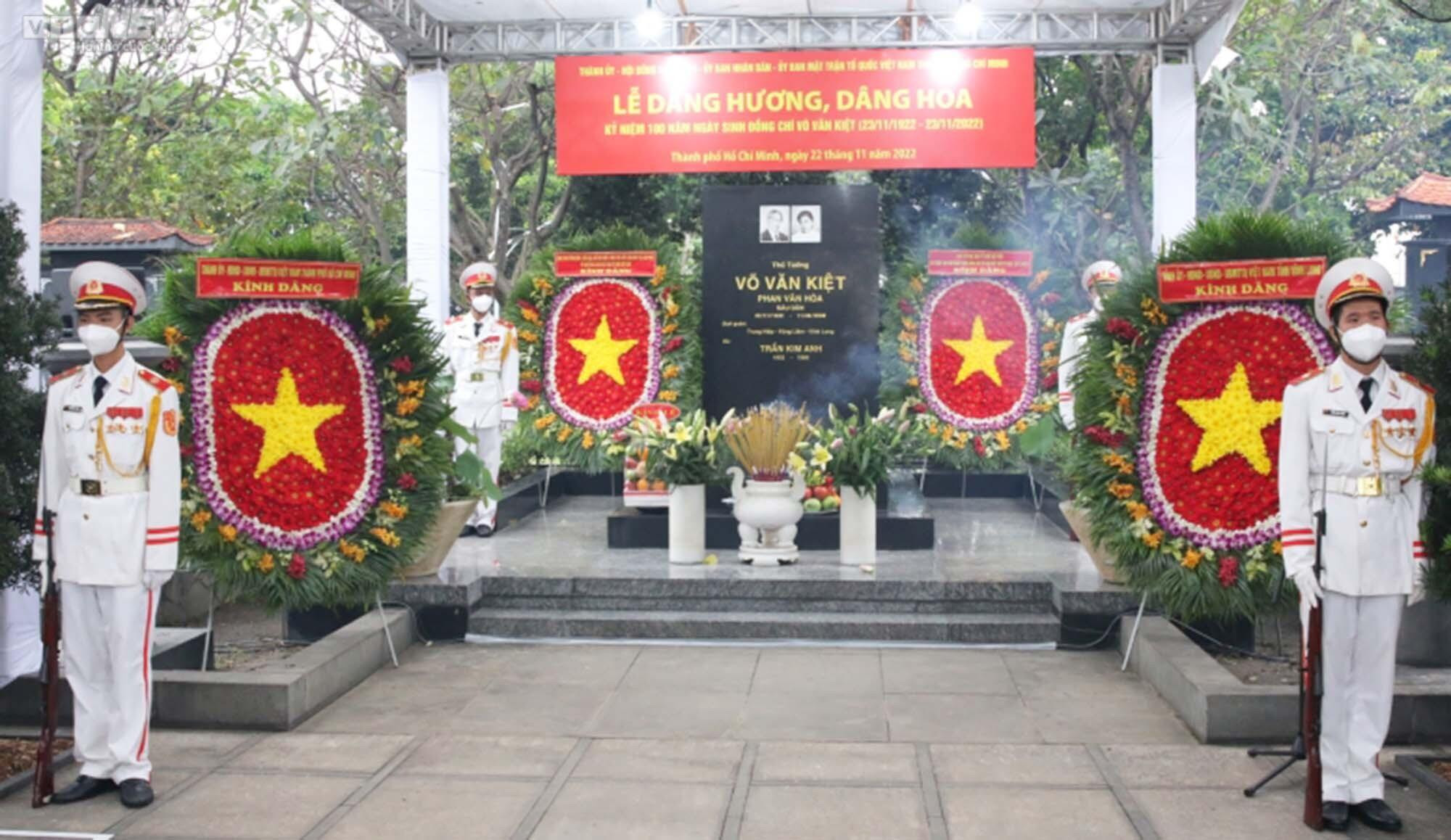 Đoàn lãnh đạo Đảng, Nhà nước dâng hương tưởng niệm Thủ tướng Võ Văn Kiệt - 8