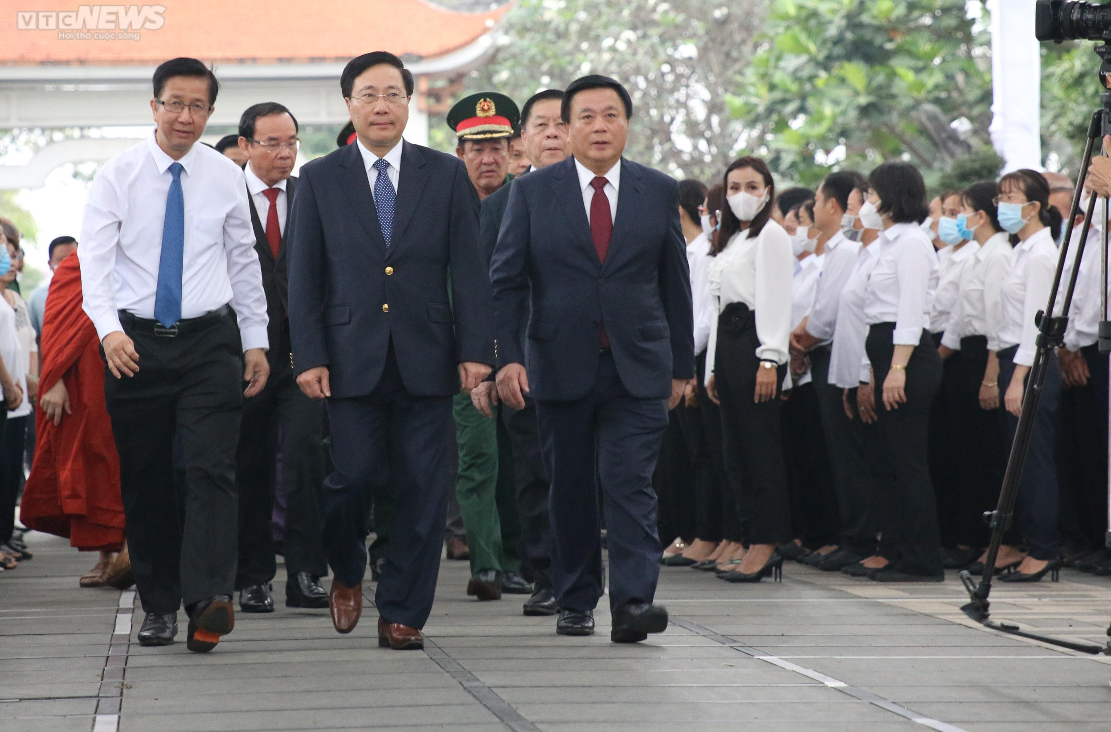 Đoàn lãnh đạo Đảng, Nhà nước dâng hương tưởng niệm Thủ tướng Võ Văn Kiệt - 1