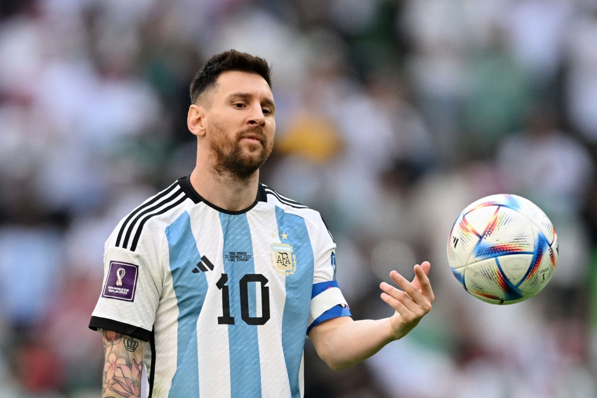 Messi cúi đầu, ôm mặt thất vọng trong nỗi đau thua trận - 4