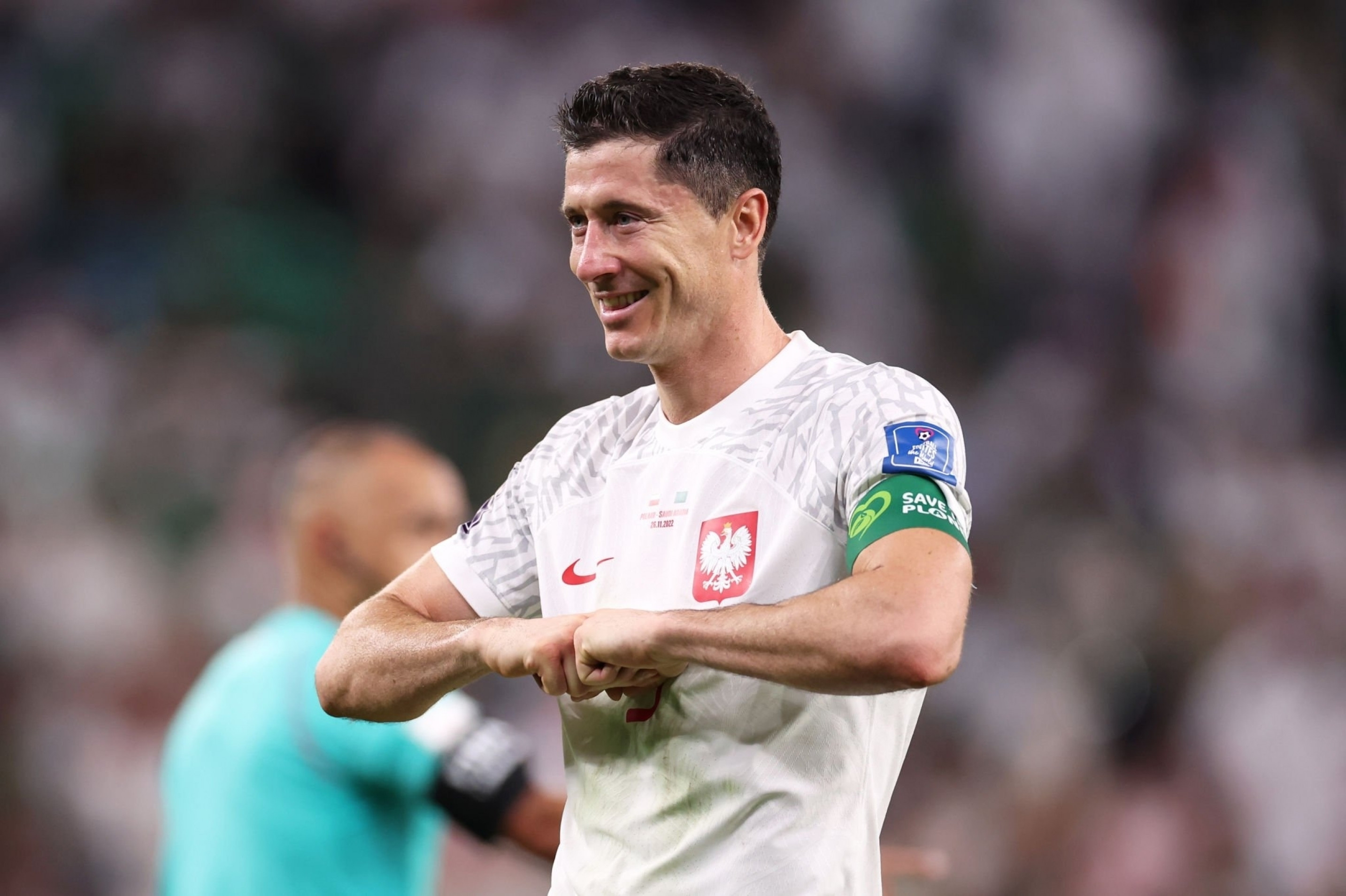 Lewandowski bật khóc ăn mừng bàn thắng đầu tiên ở World Cup - 5