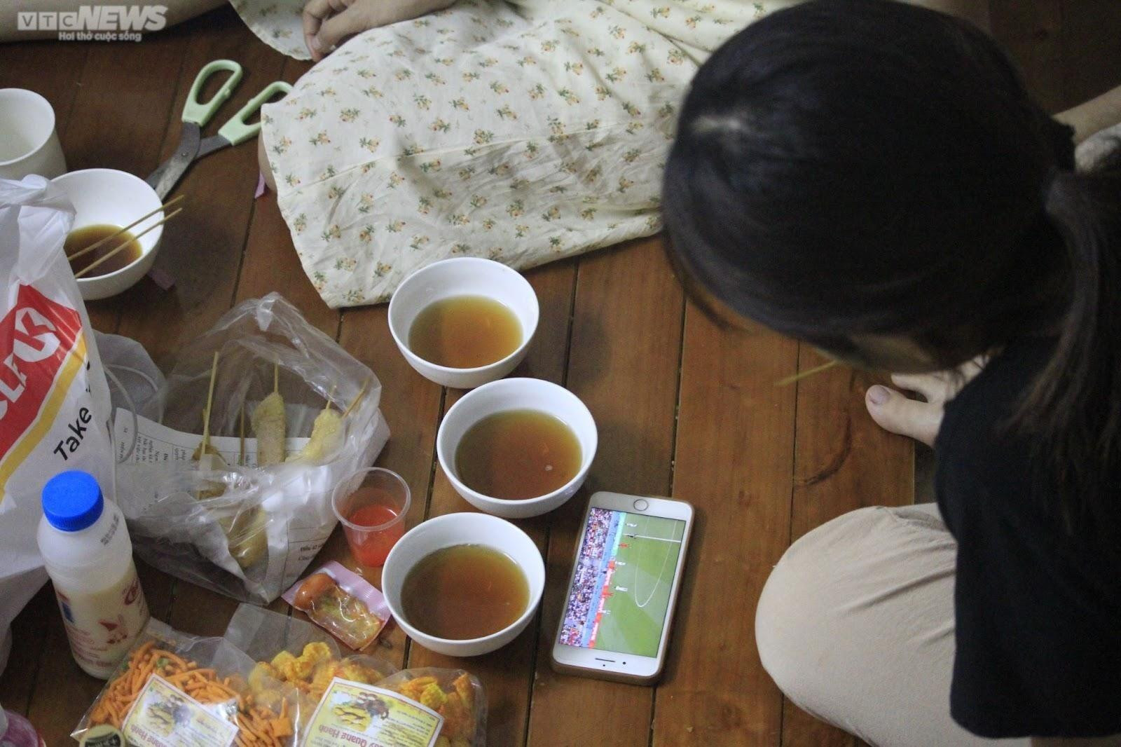 Bi hài World Cup sinh viên ký - 4