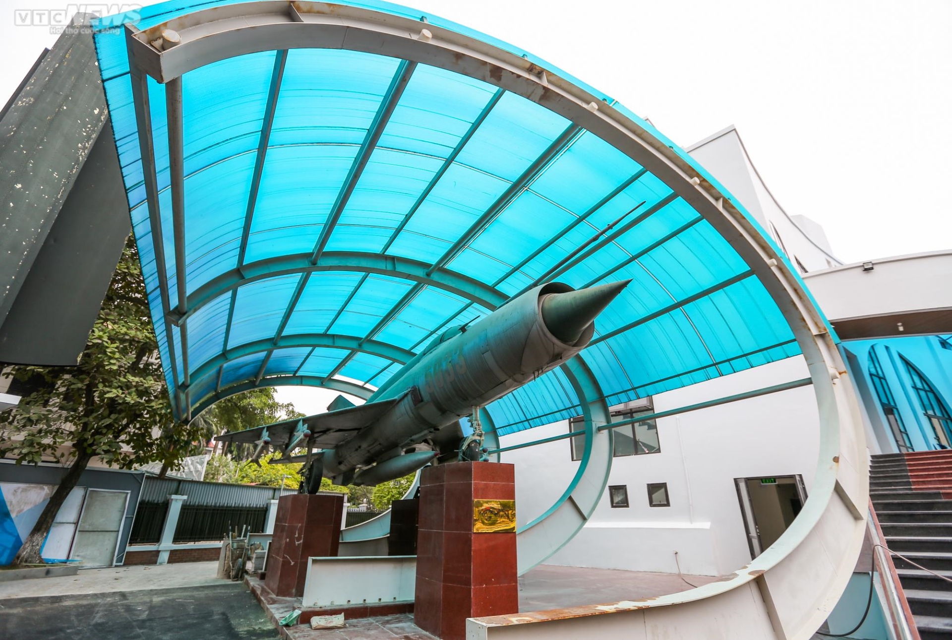 Tận thấy những xác B-52 bị bắn rơi ở Hà Nội - 8