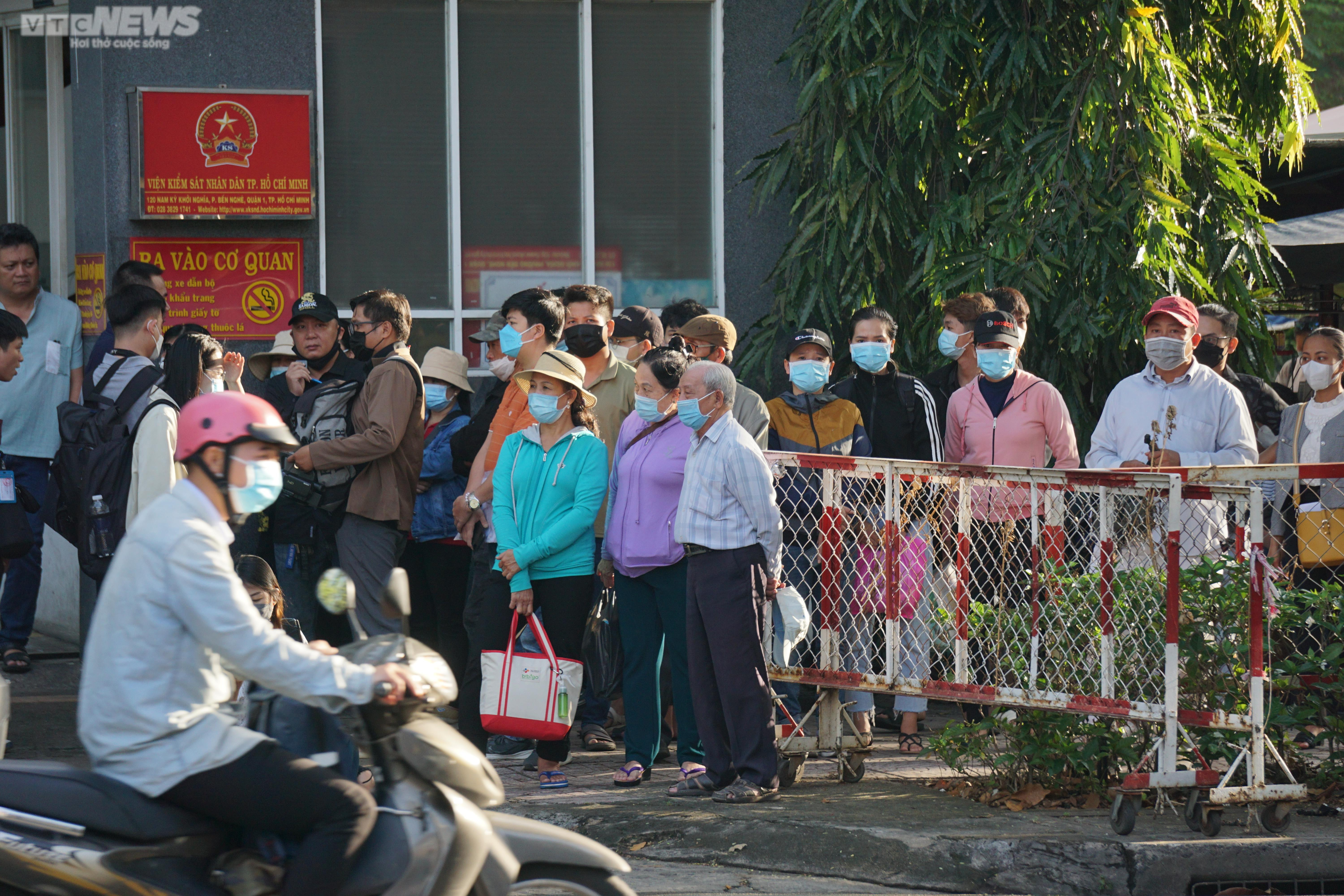  An ninh thắt chặt tại phiên tòa xét xử CEO Công ty Alibaba và đồng phạm - 2