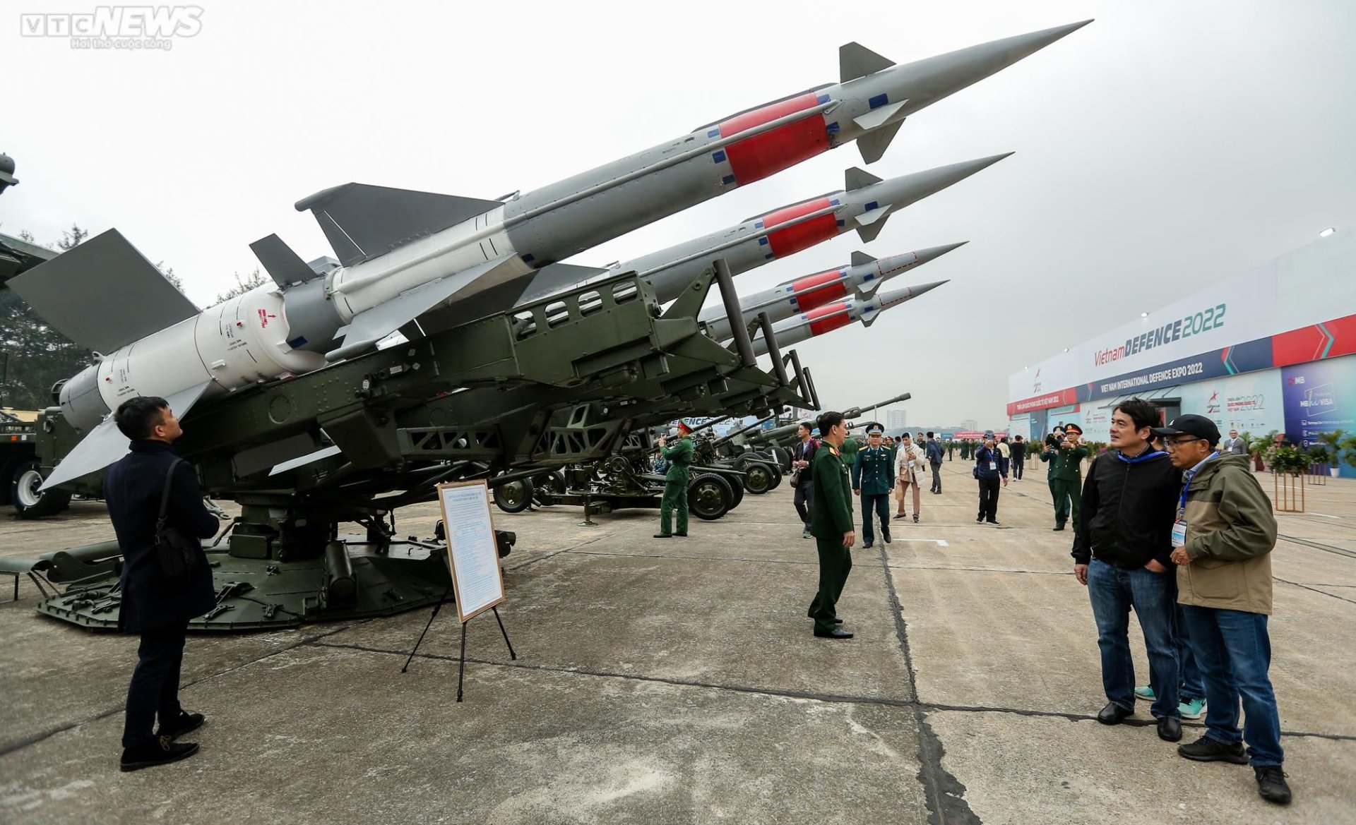 Cận cảnh vũ khí quân sự hiện đại của Việt Nam - 7