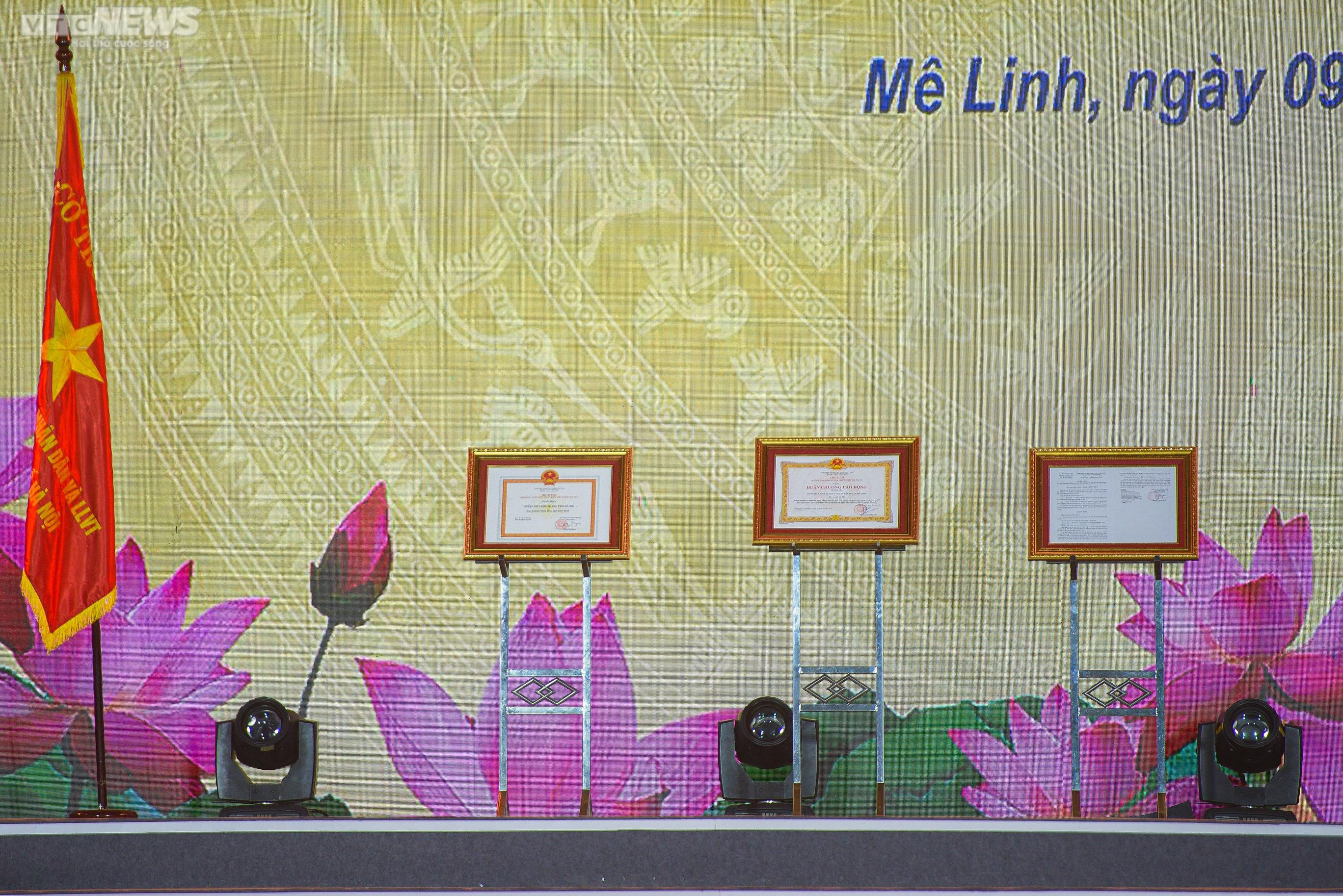 Huyện Mê Linh đón nhận danh hiệu đạt chuẩn nông thôn mới - 15