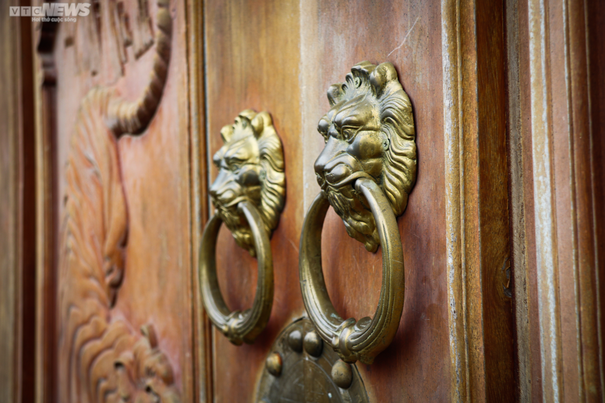 Khám phá ngôi nhà làm từ 30.000 viên đá ong độc nhất ở Hà Tĩnh - 19