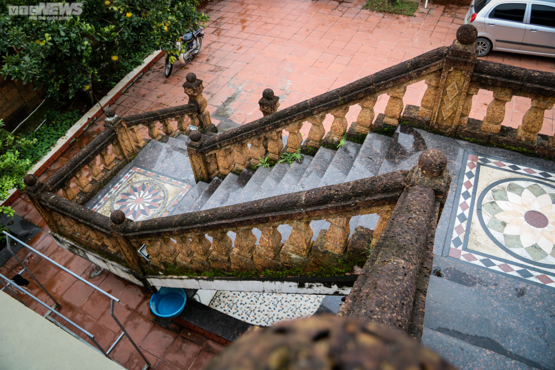 Khám phá ngôi nhà làm từ 30.000 viên đá ong độc nhất ở Hà Tĩnh - 12