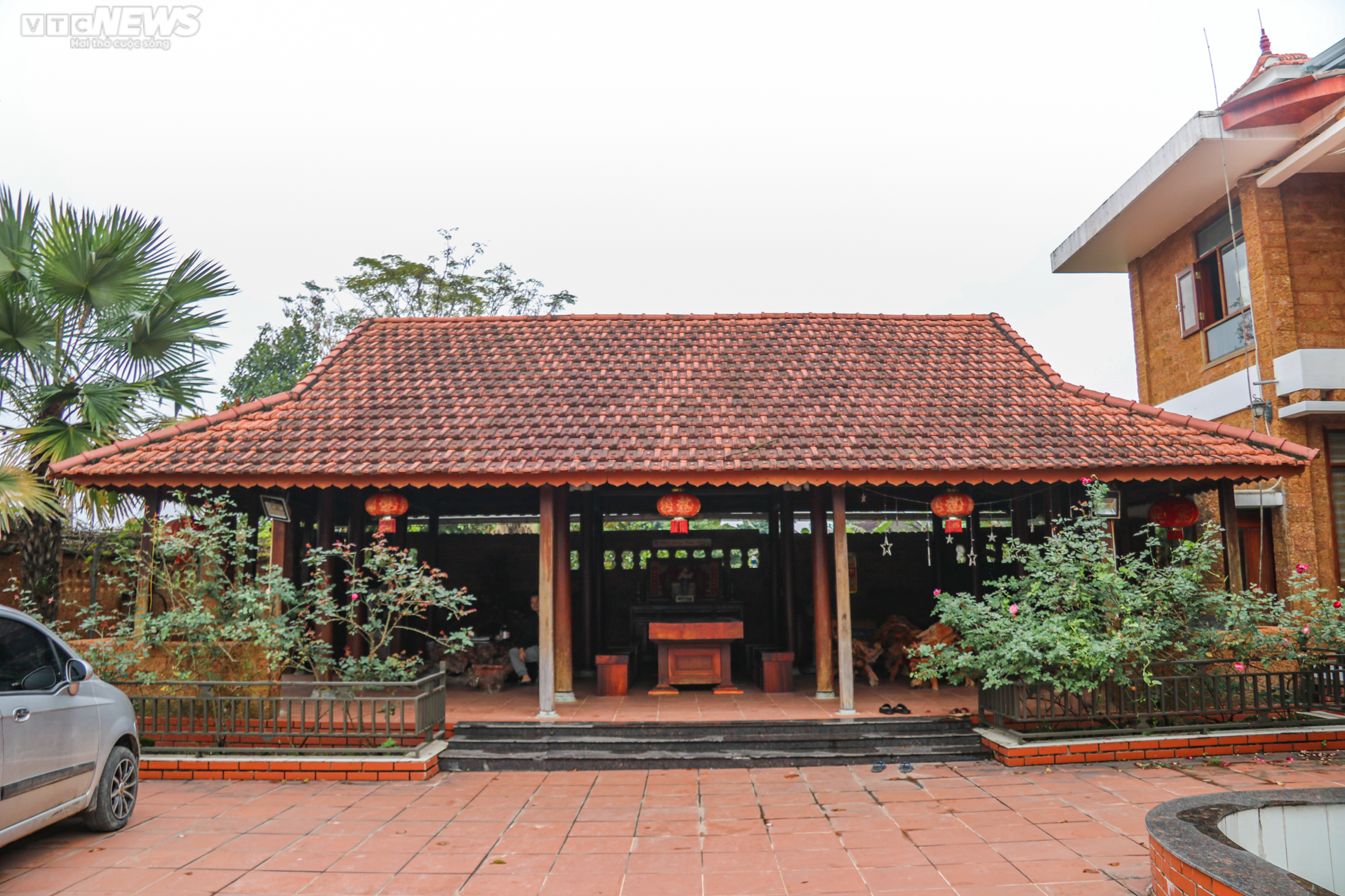 Khám phá ngôi nhà làm từ 30.000 viên đá ong độc nhất ở Hà Tĩnh - 5